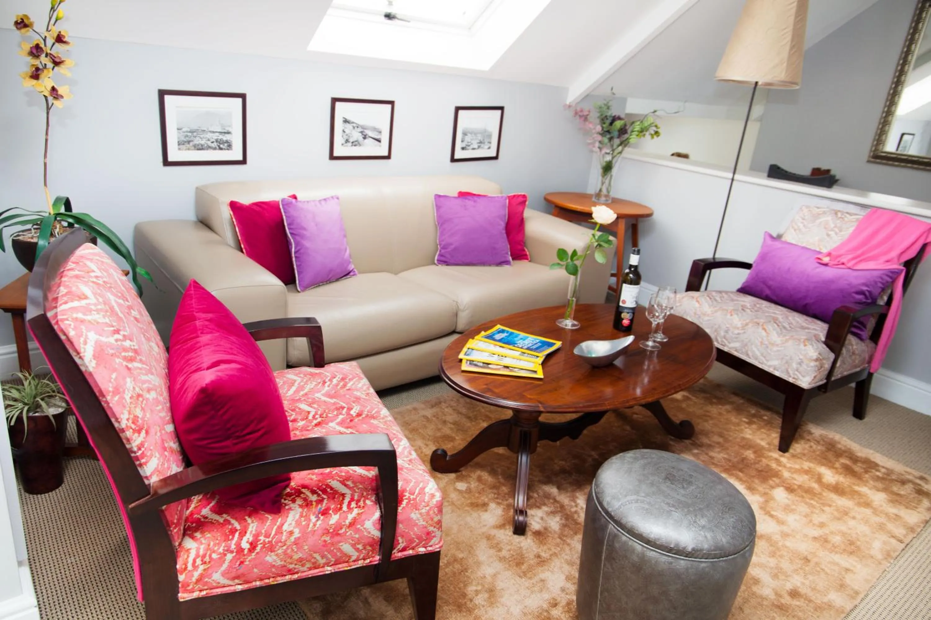 Lounge or bar in Abbey Manor Luxury Guesthouse