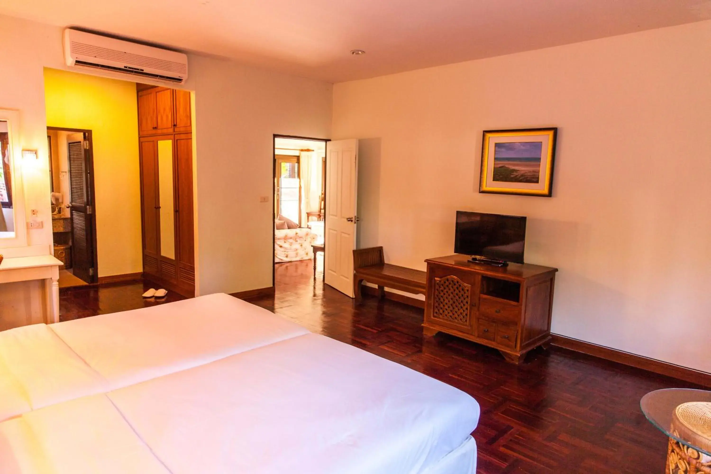 Bedroom, TV/Entertainment Center in Coco Palm Beach Resort - SHA Extra Plus