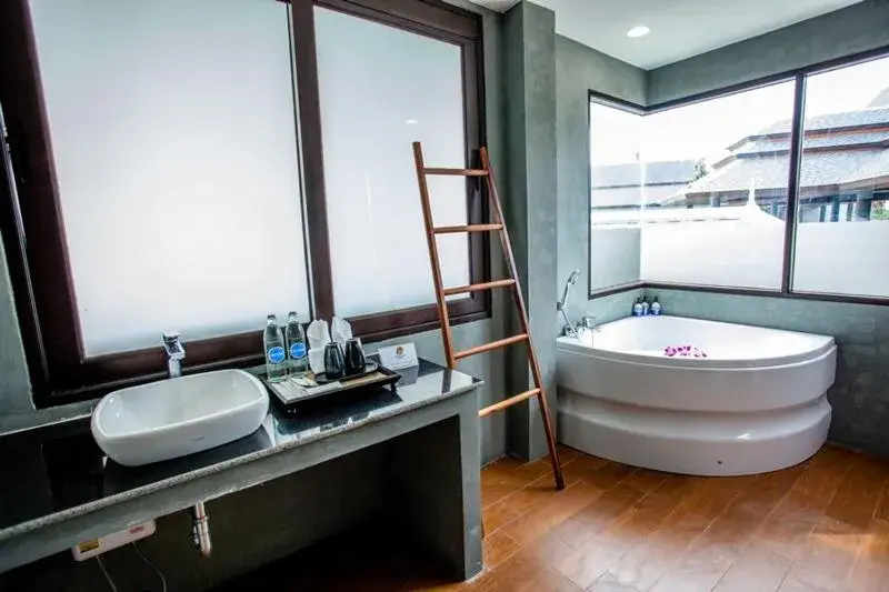 Bathroom in Lanta Corner Resort