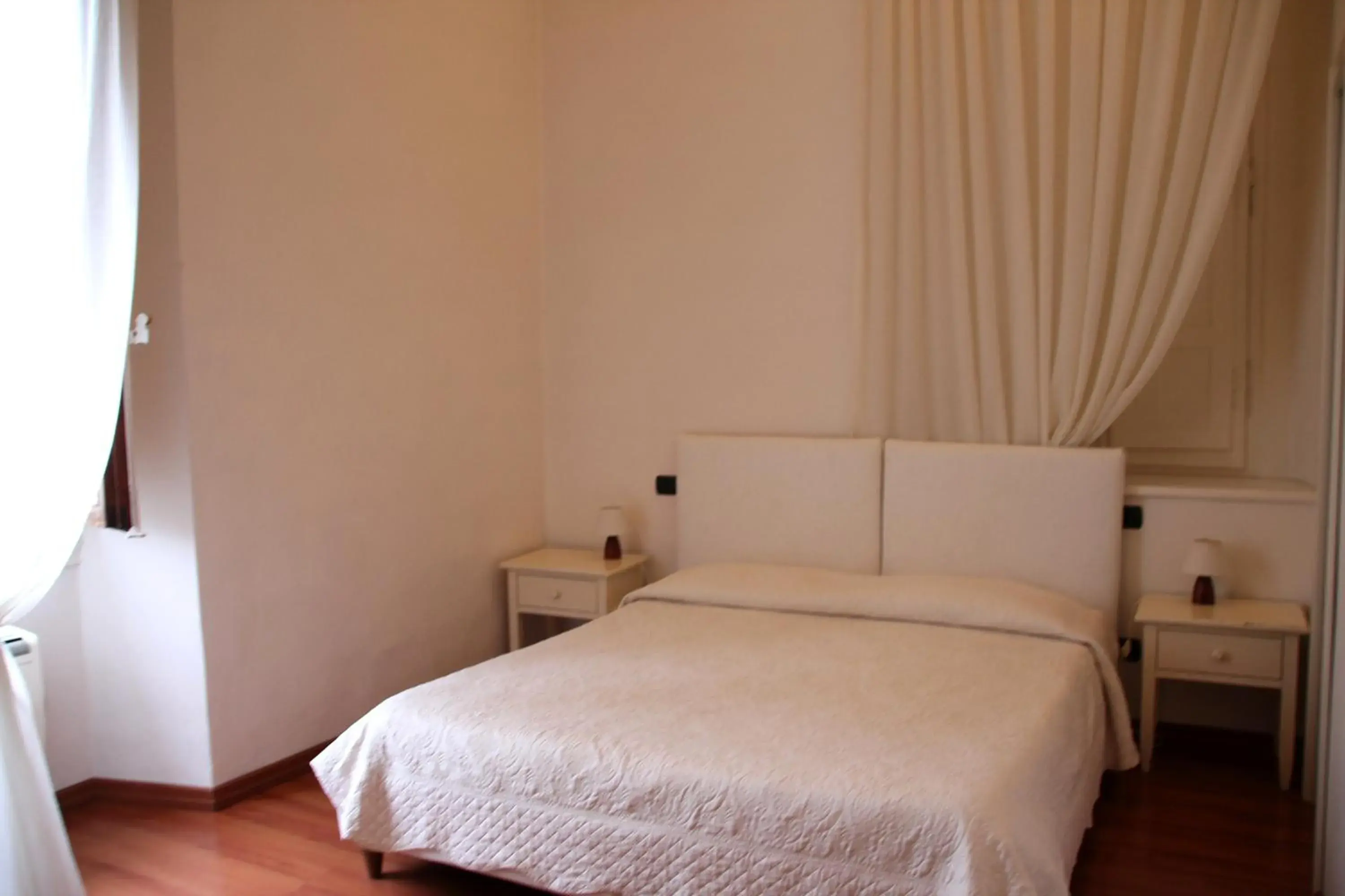 Day, Bed in B&B Magnifico Messere