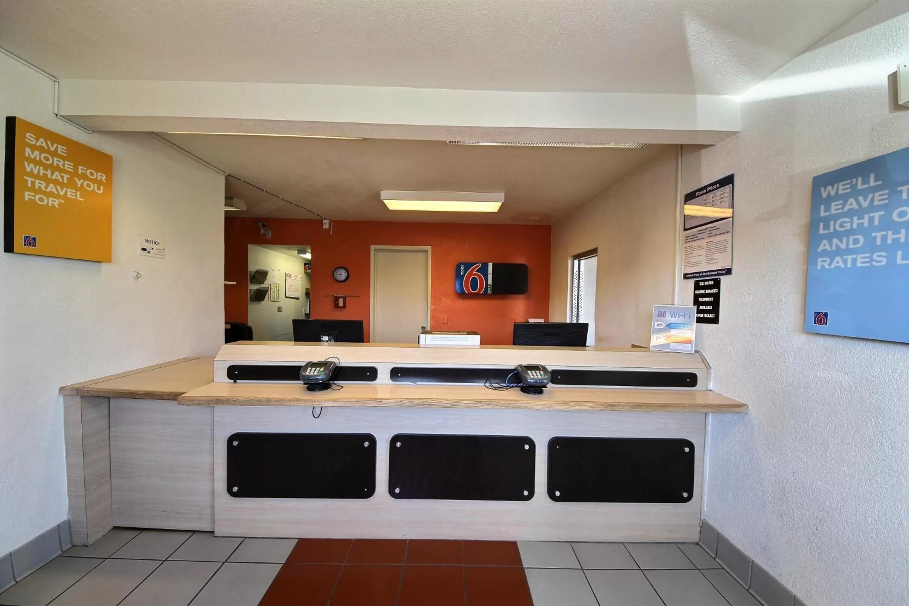 Lobby or reception in Motel 6-Laredo, TX - South