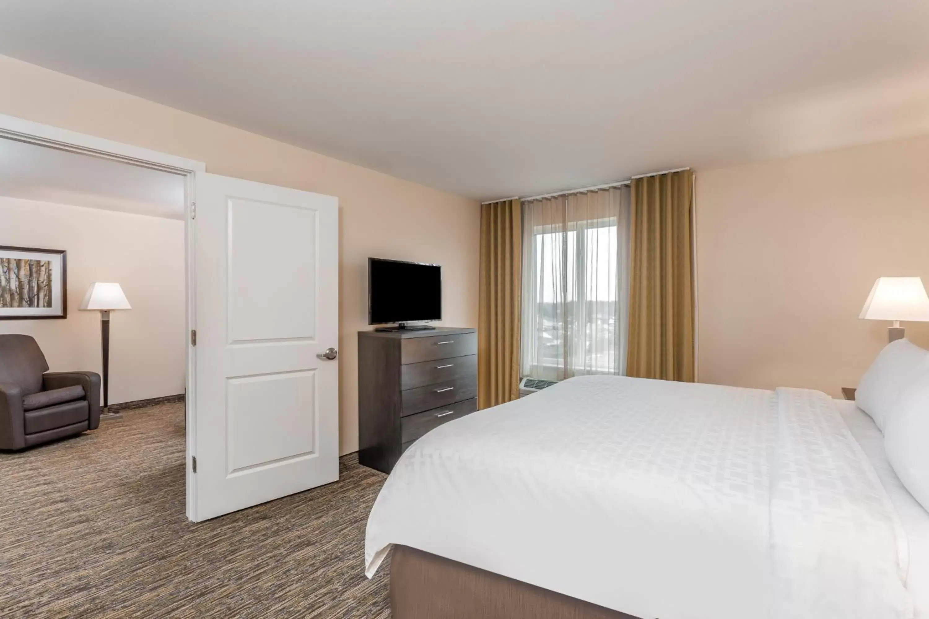 Photo of the whole room, Bed in Candlewood Suites Bensalem - Philadelphia Area, an IHG Hotel