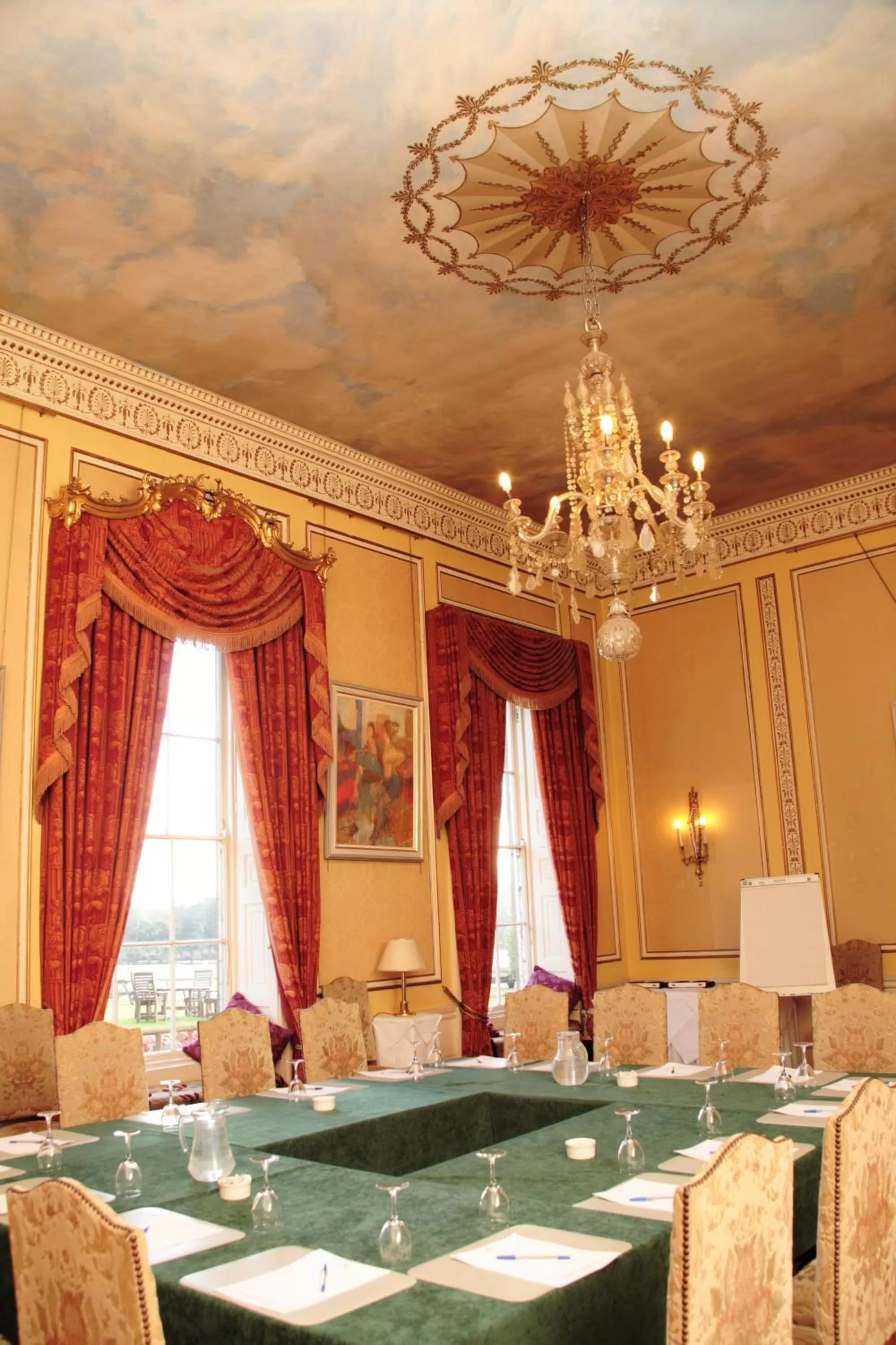 Business facilities in Donnington Grove Hotel & Golf Club