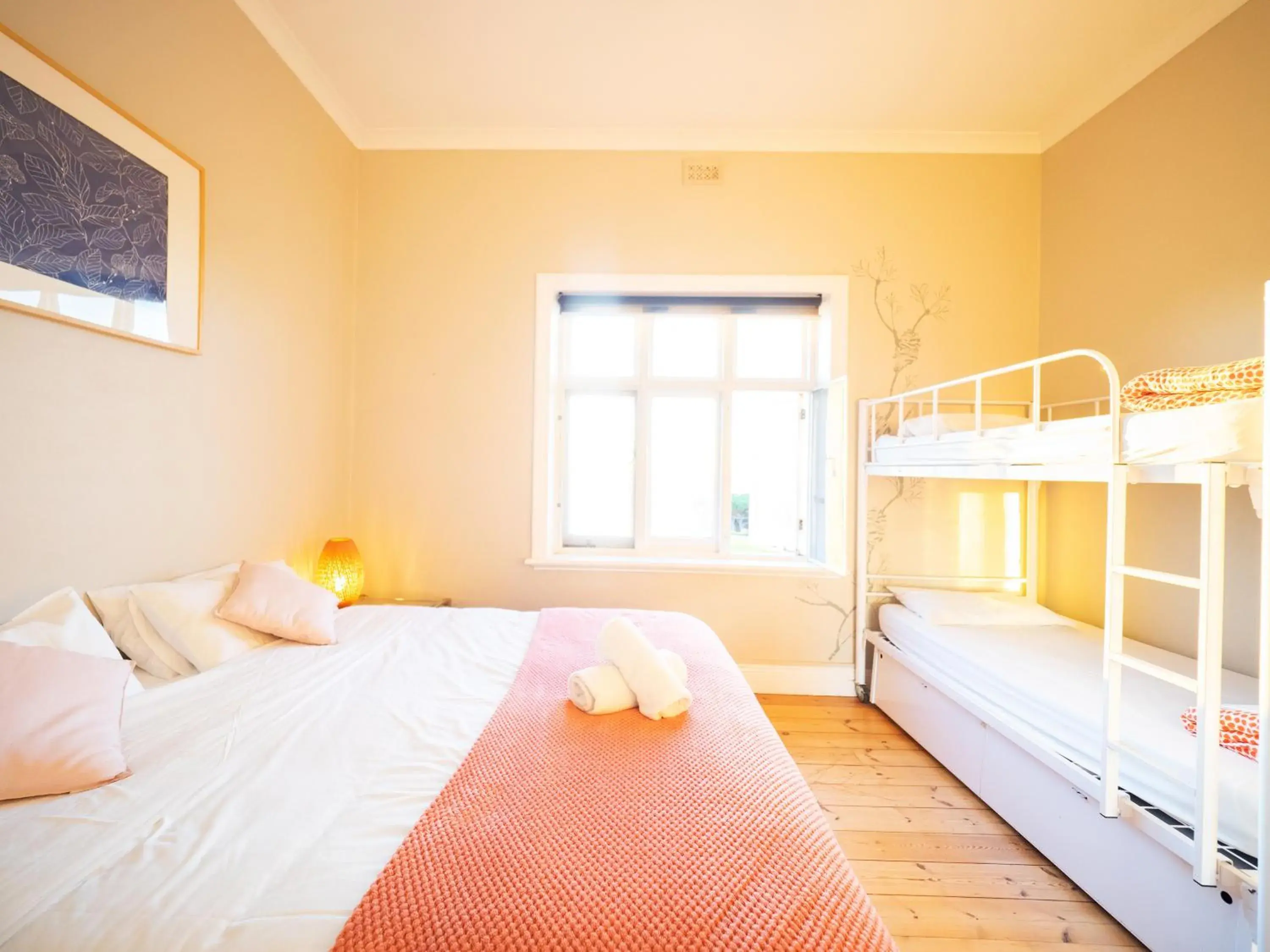 Bed in YHA Port Elliot Beach House