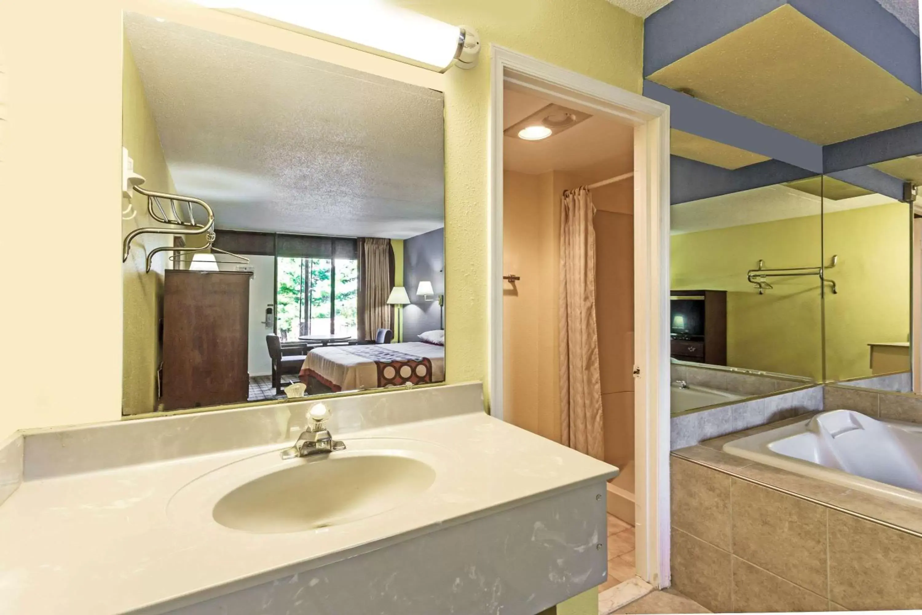 Double Room with Two Double Beds - Non-Smoking in Super 8 by Wyndham Jessup/Baltimore Area Double Room with Two Double Beds - Non-Smoking in Super 8 by Wyndham Jessup/Baltimore Area