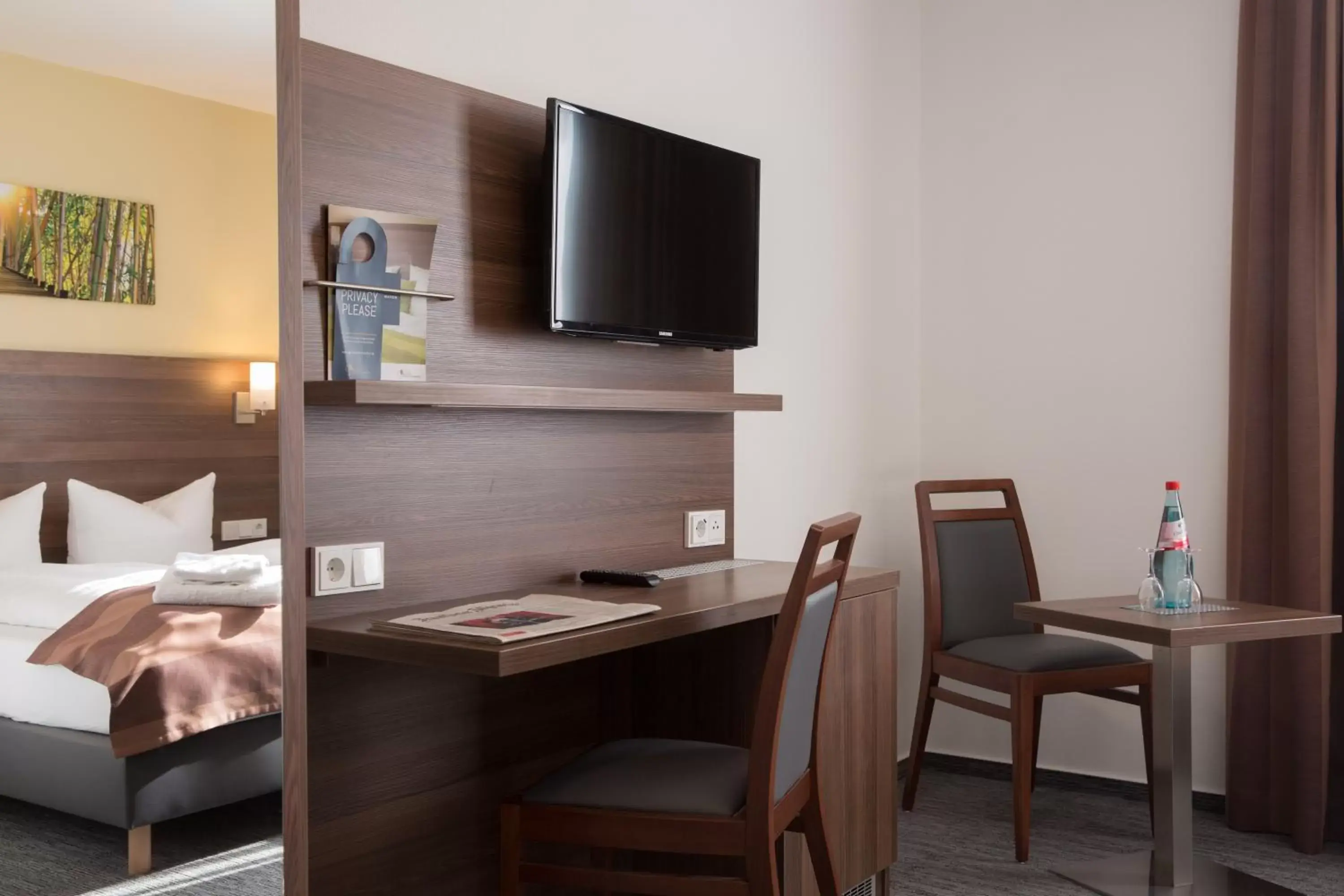 TV and multimedia, Coffee/Tea Facilities in Goethe Business Hotel by Trip Inn