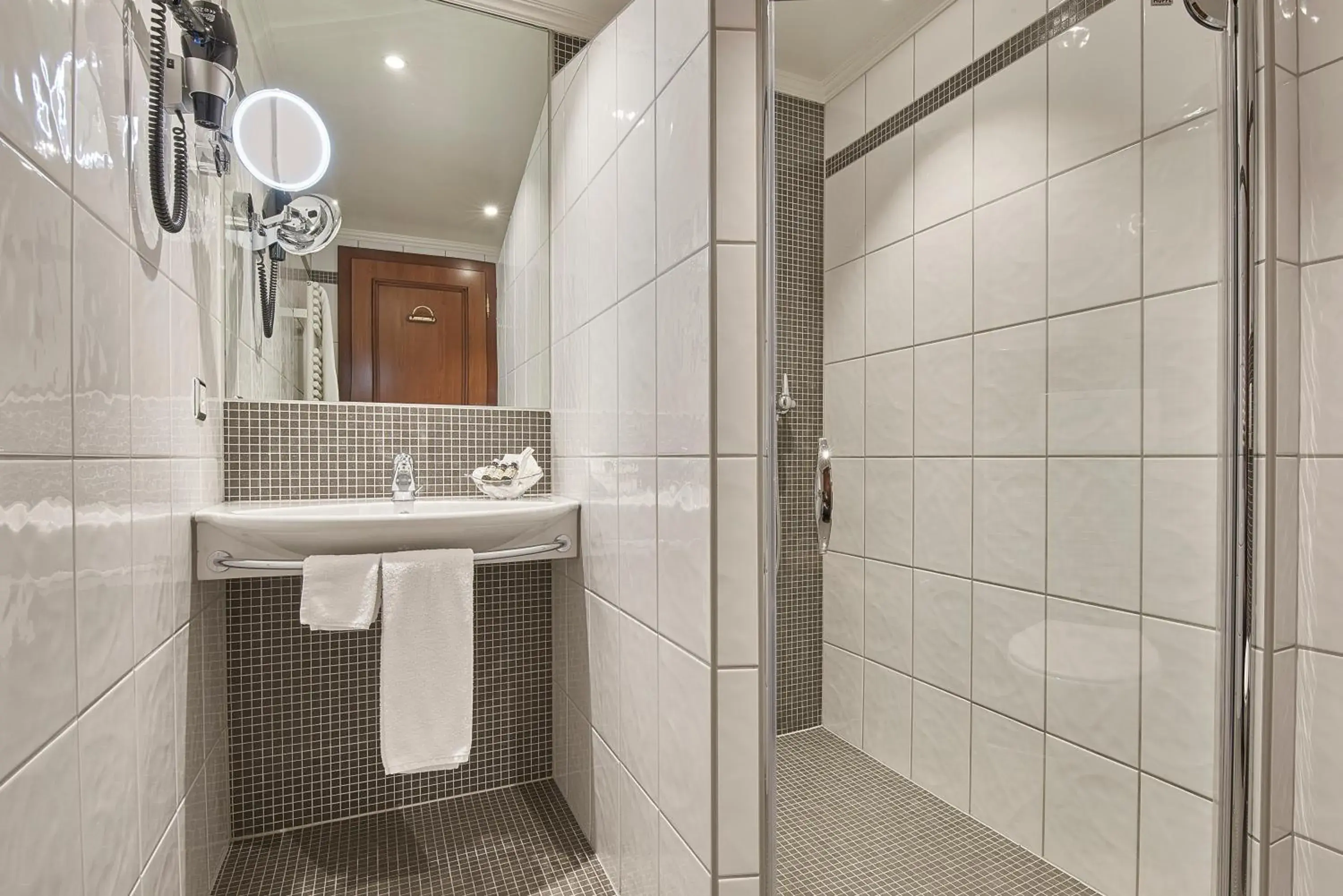 Bathroom in Hotel d'Allèves