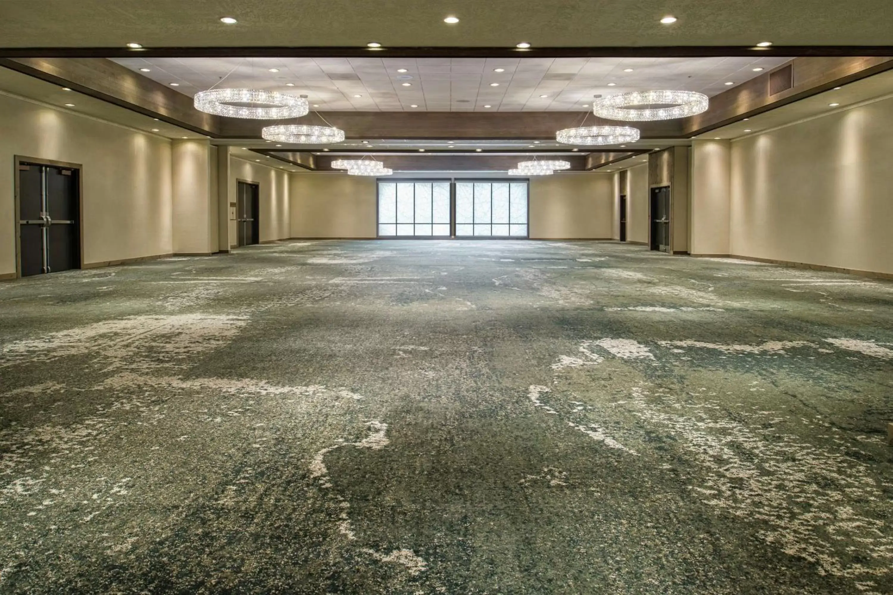 Meeting/conference room in DoubleTree by Hilton Missoula Edgewater