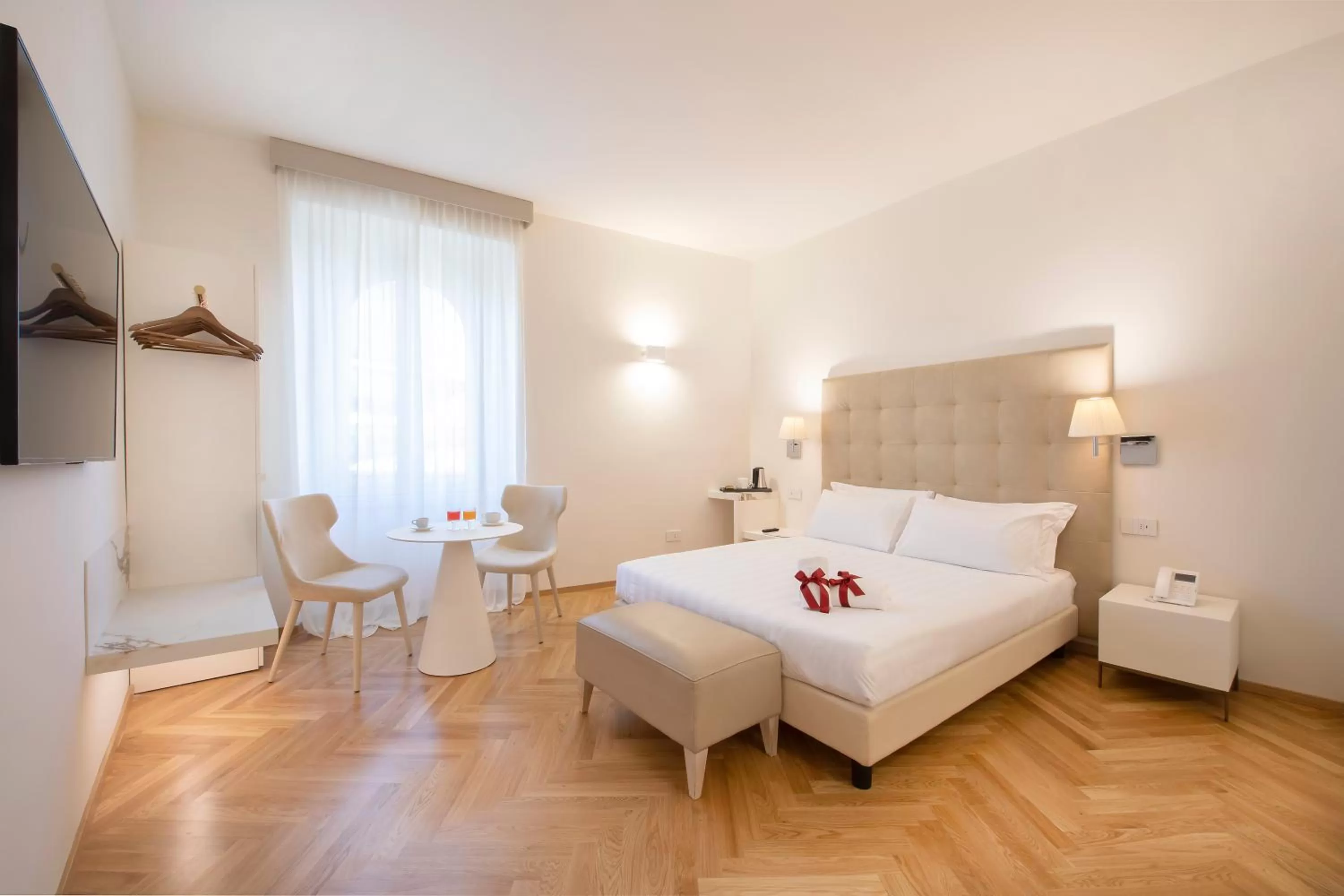 Photo of the whole room, Bed in Asisium Boutique Hotel