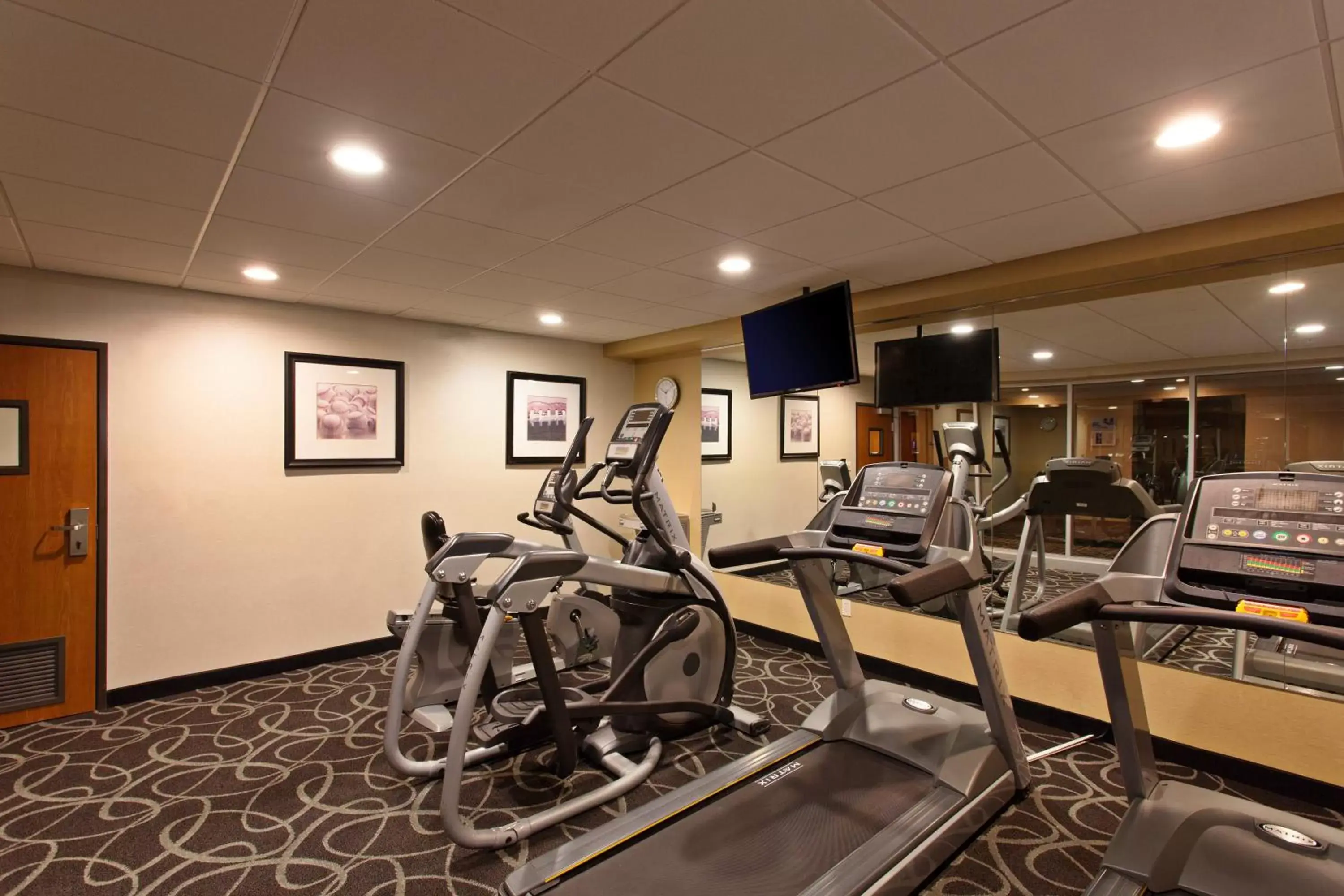 Fitness centre/facilities, Fitness Center/Facilities in Holiday Inn Express North Hollywood - Burbank Area, an IHG Hotel