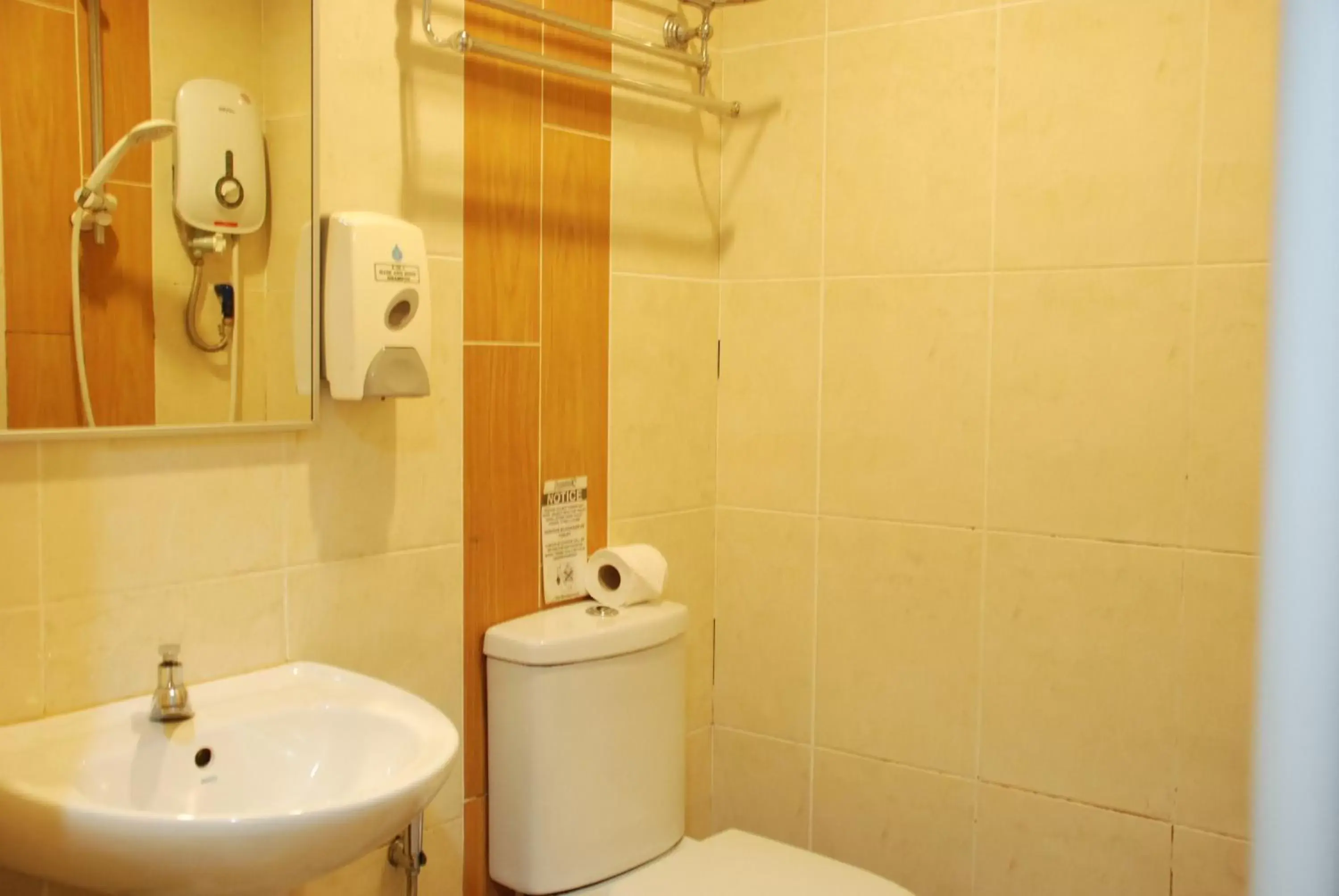Shower, Bathroom in Promenade Service Apartment