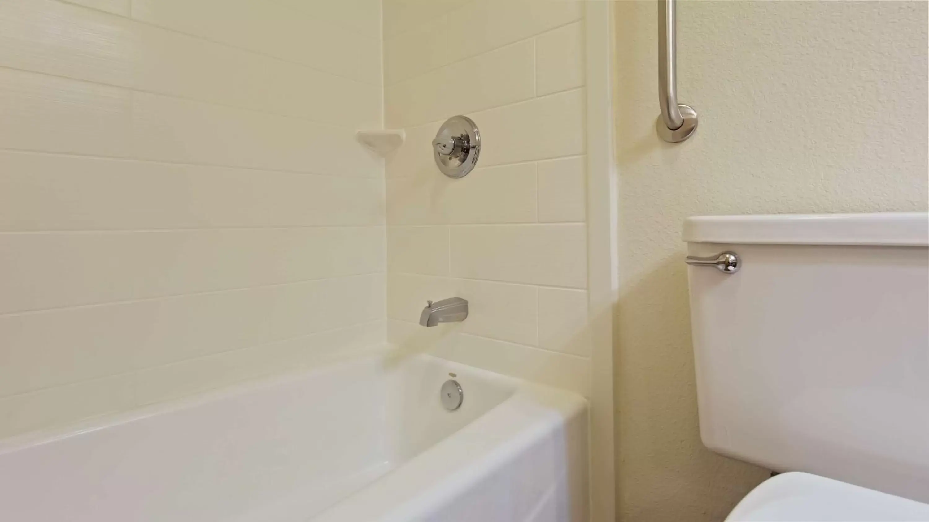 Bathroom in Best Western Sundowner Bathroom in Best Western Sundowner