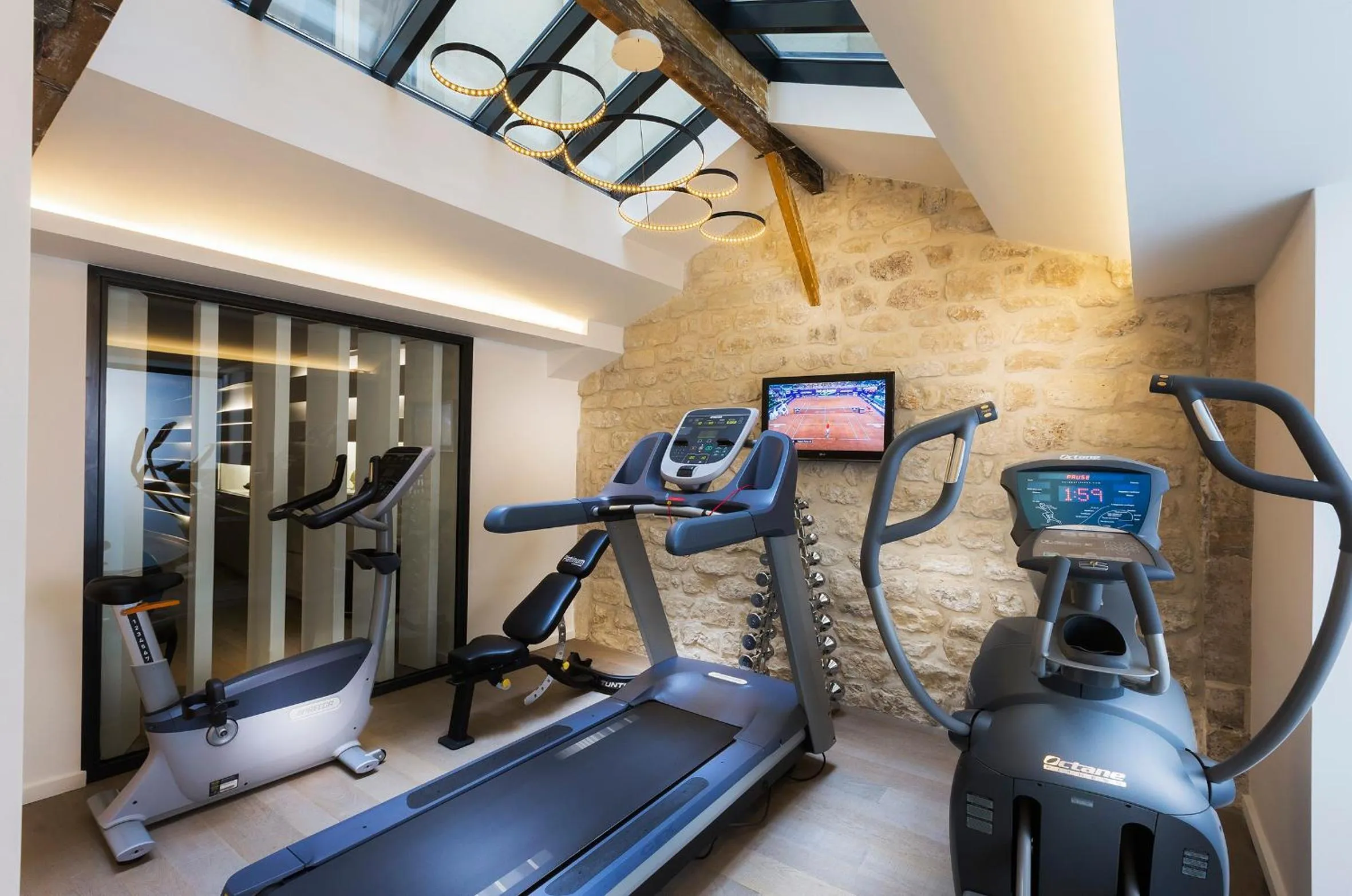 Fitness centre/facilities in Hôtel Molière