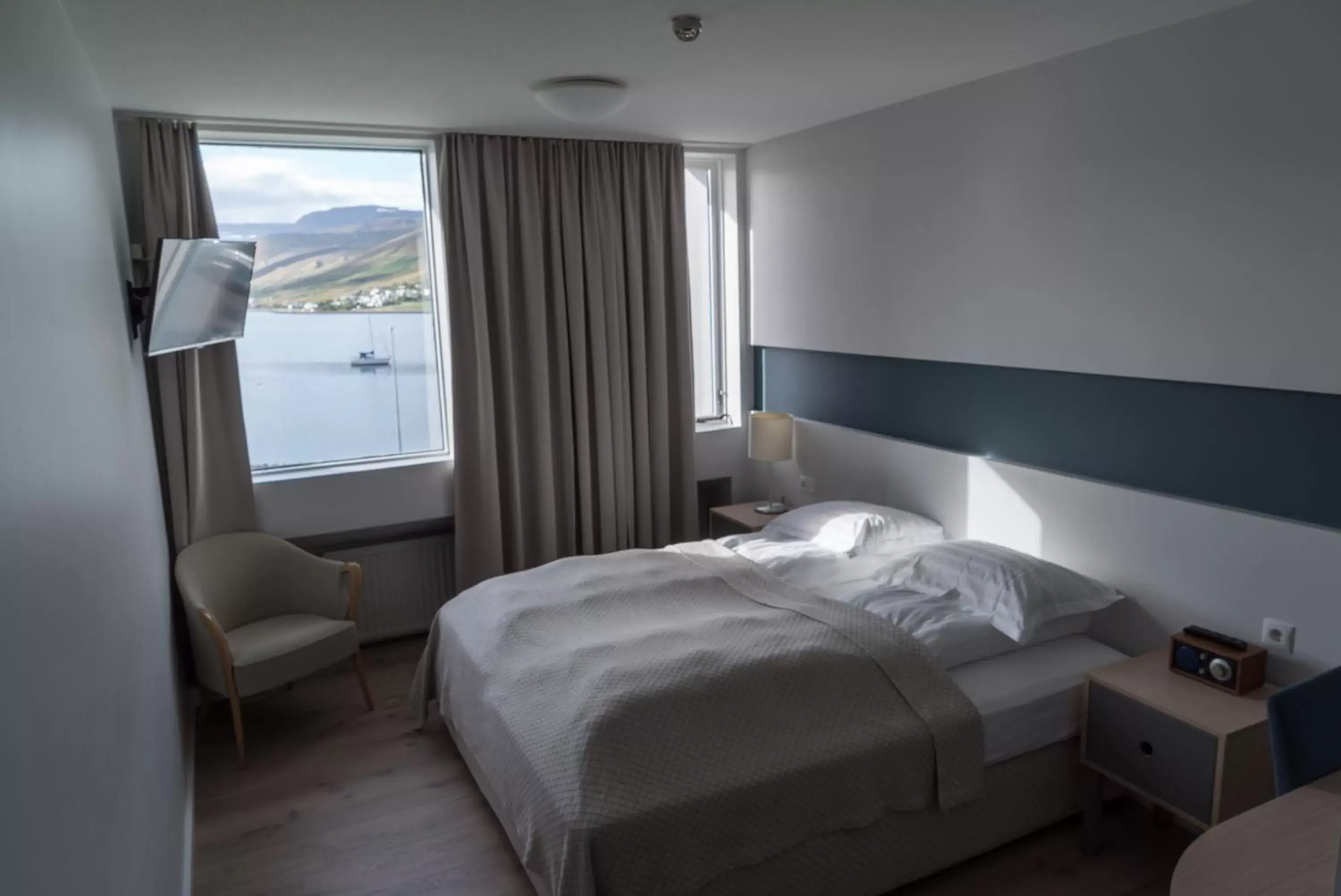 Bedroom, Bed in Hotel Isafjördur - Torg