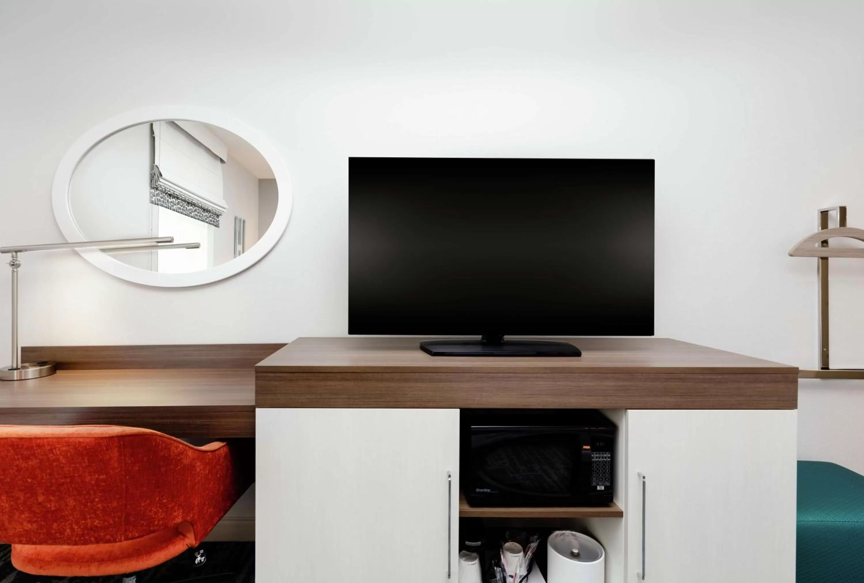 Bedroom in Hampton Inn Acworth