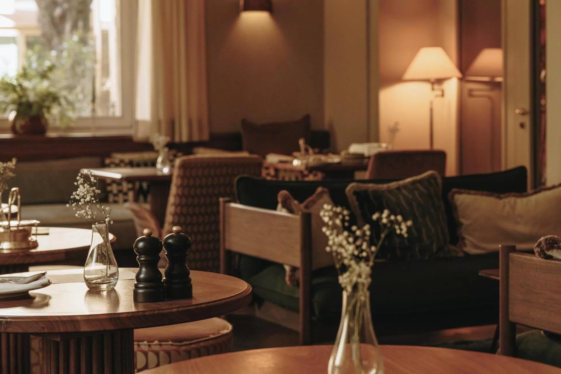 Restaurant/places to eat in Parkhotel Mondschein, a Member of Design Hotels