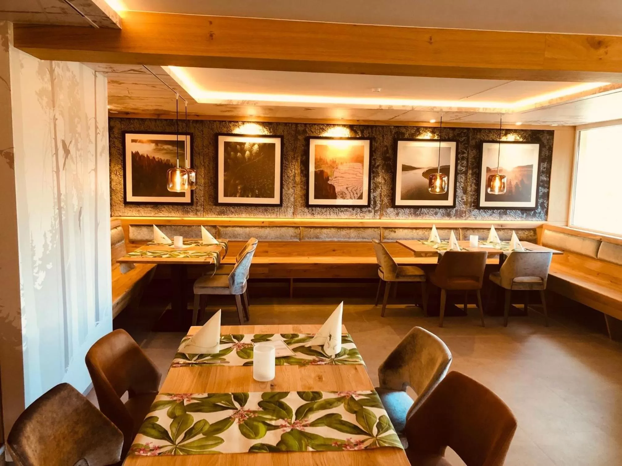 Restaurant/places to eat in Hotel Hirschen