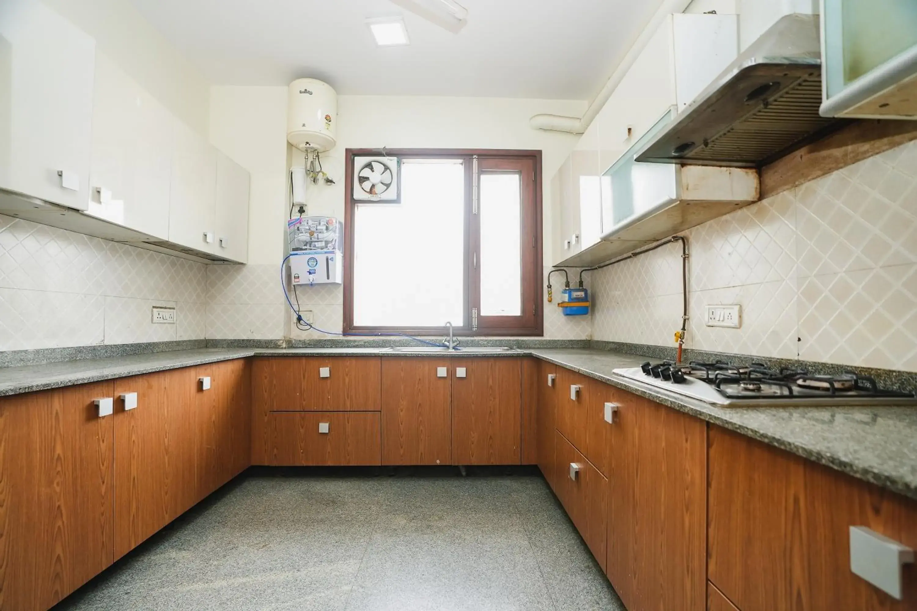 Kitchen or kitchenette, Kitchen/Kitchenette in Mintstar Apartment and Suites, Chittaranjan Park