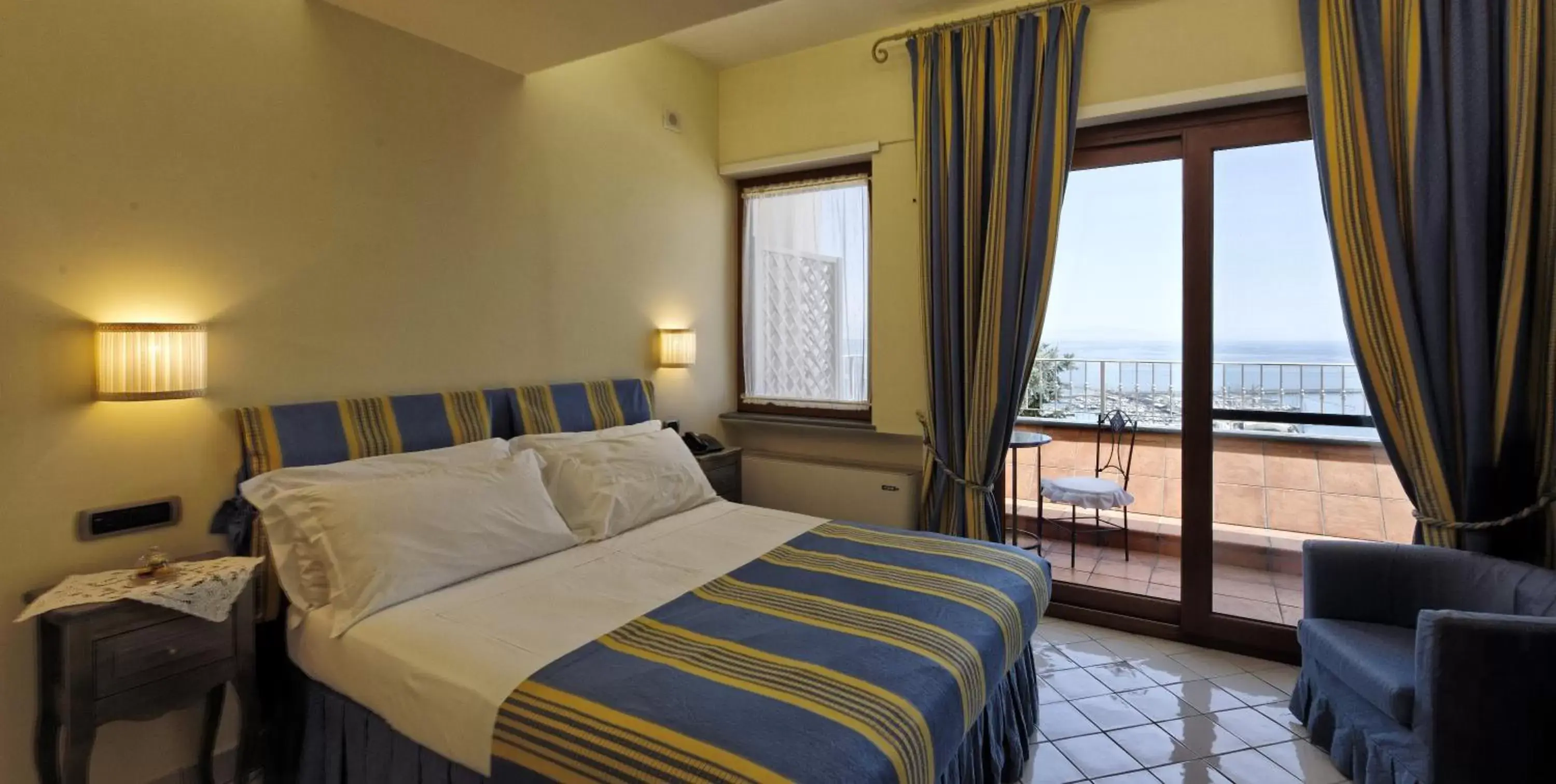 Bed in Hotel Villa Poseidon & Events