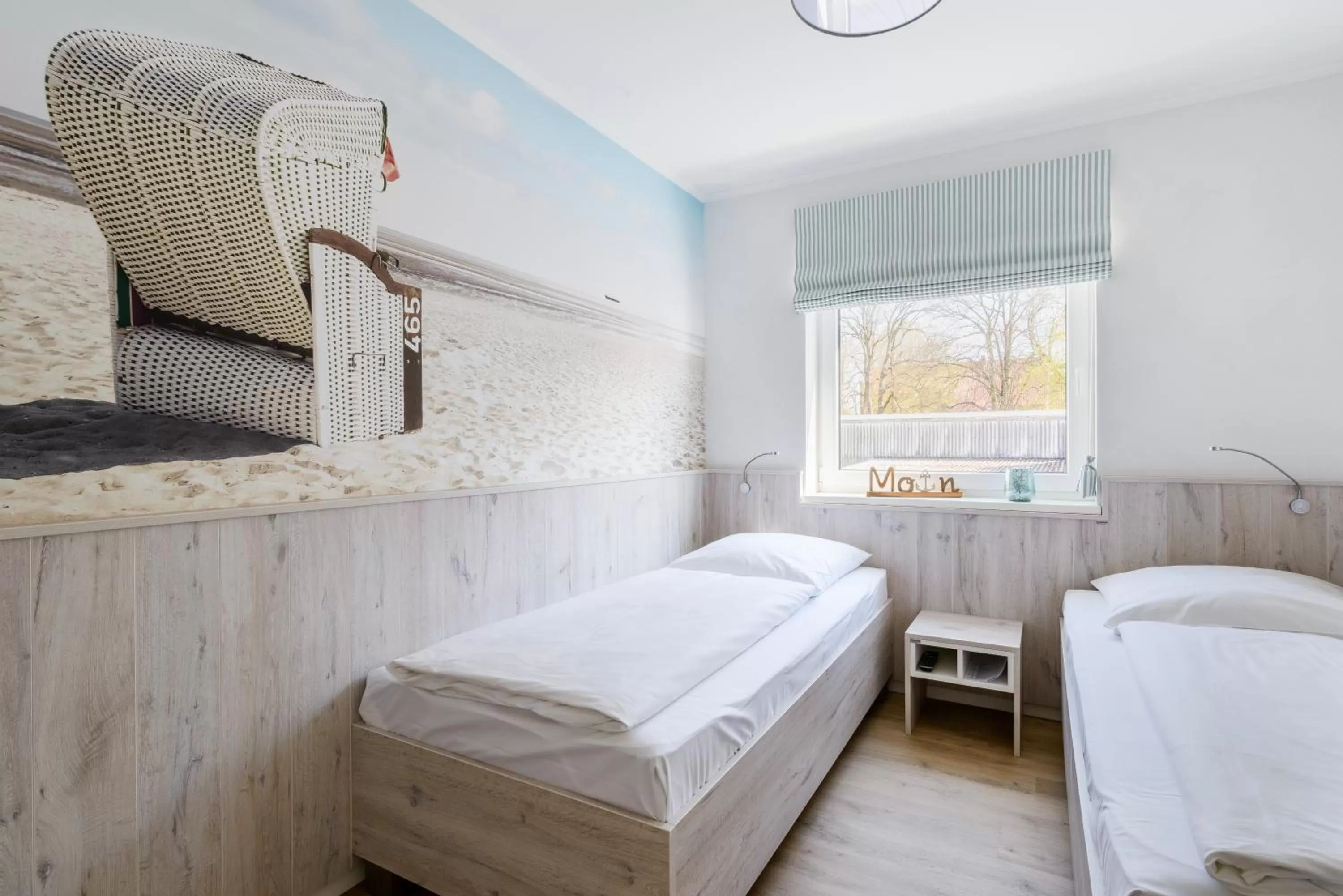 Bedroom, Bed in Nordsee-Hotel Hinrichsen