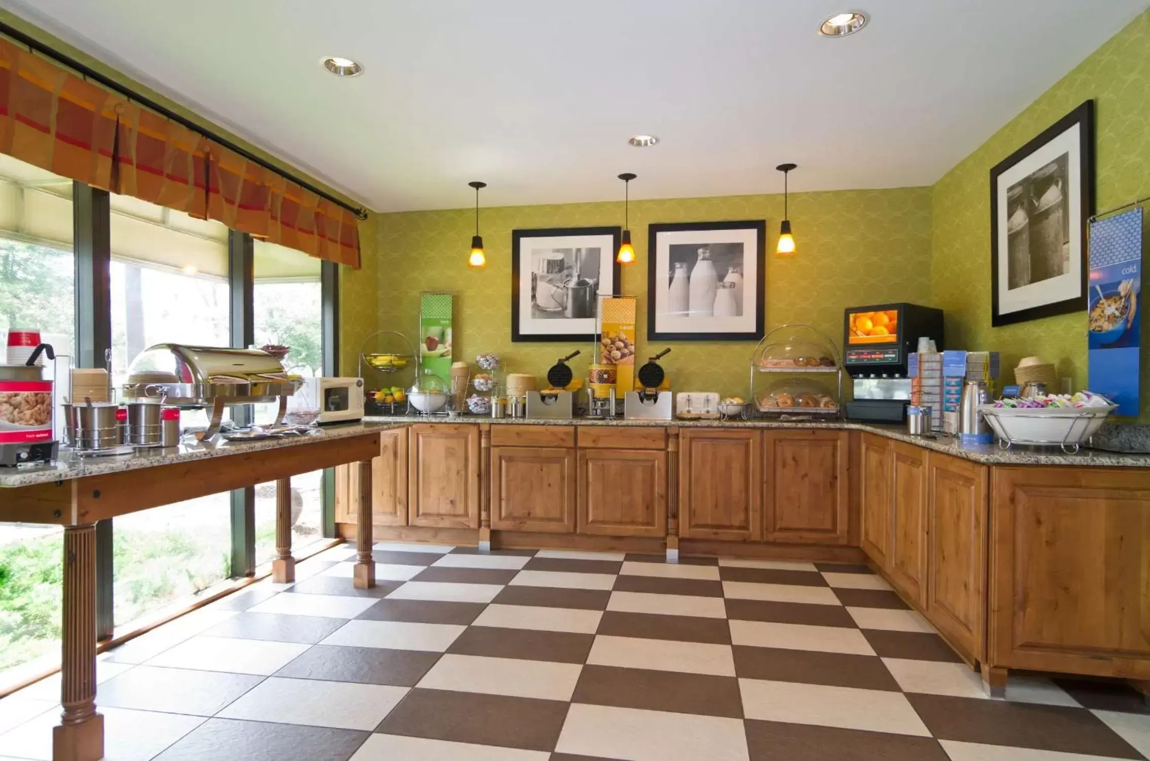 Dining area, Restaurant/Places to Eat in Hampton Inn Wooster