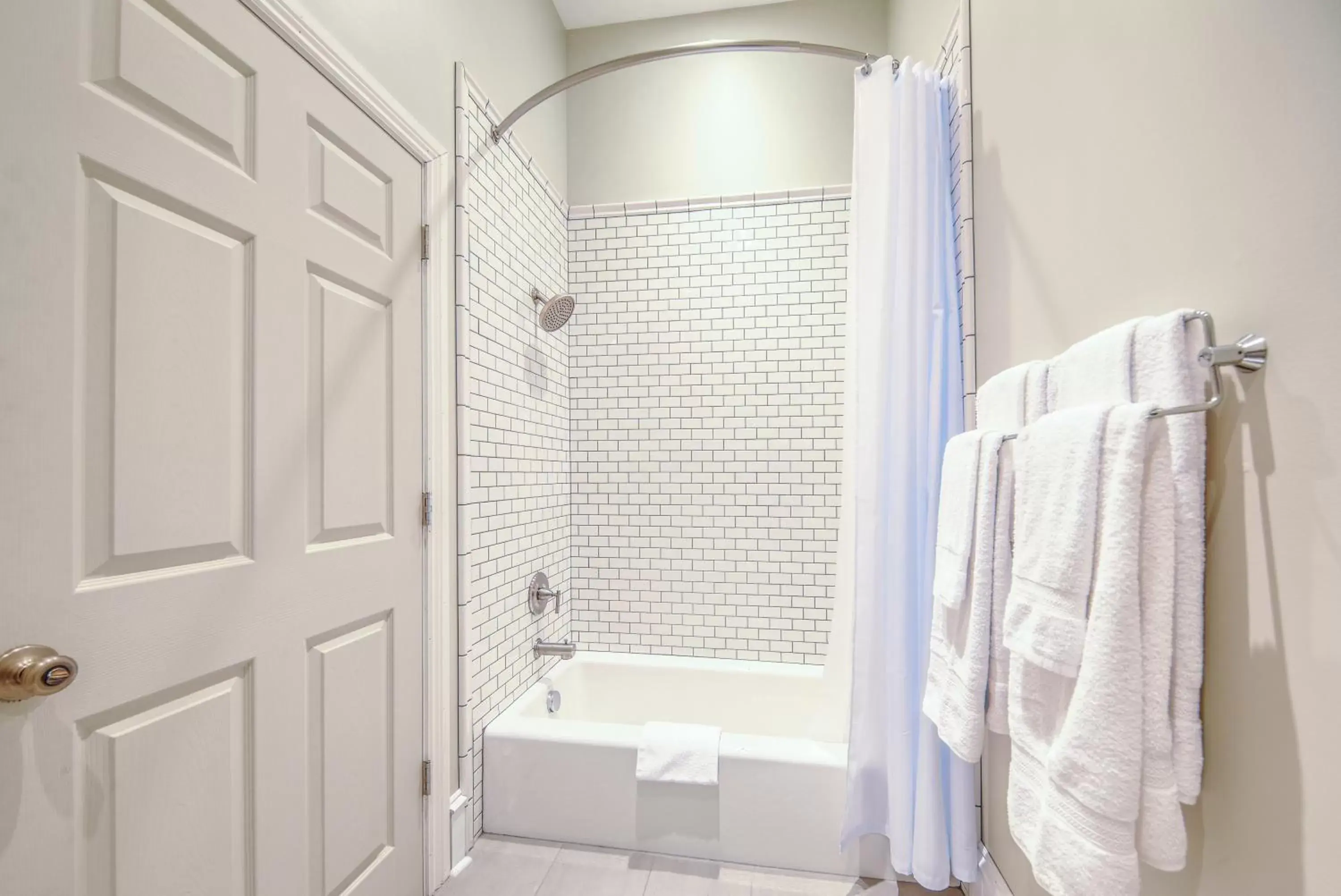 Bathroom in The Harkness Hotel