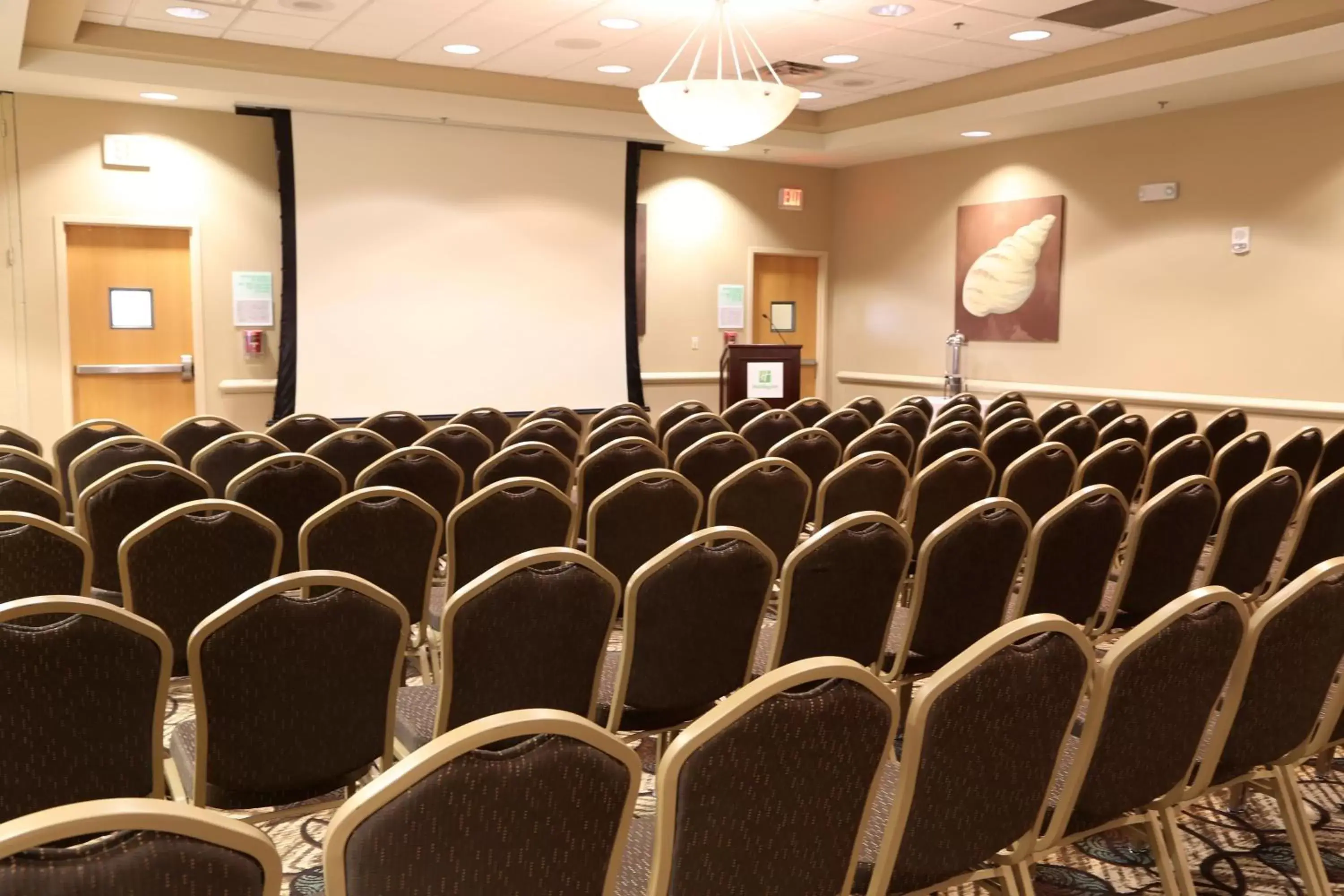 Meeting/conference room in Holiday Inn Ocean City, an IHG Hotel