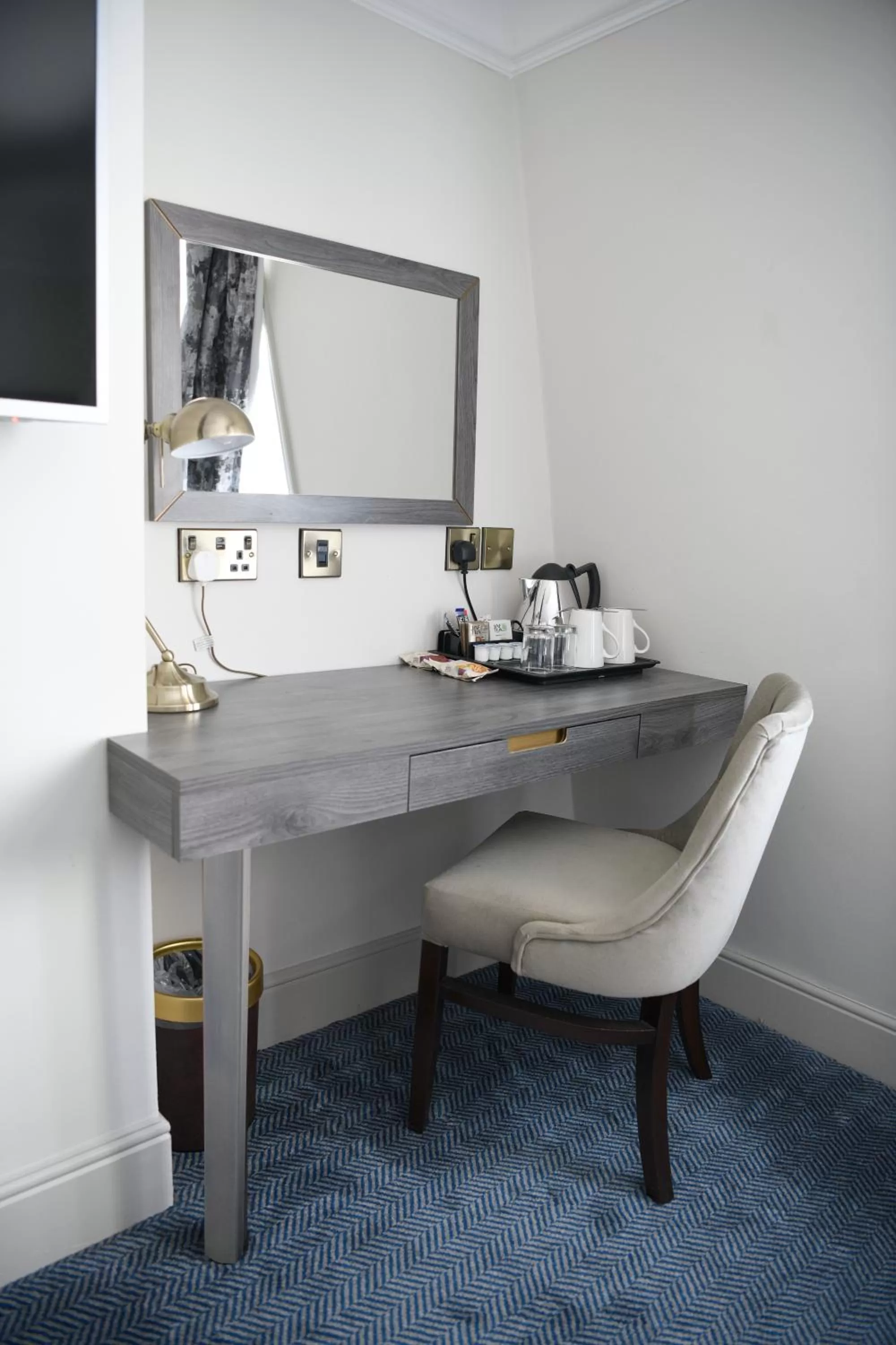 Coffee/tea facilities in Best Western Premier Dover Marina Hotel & Spa