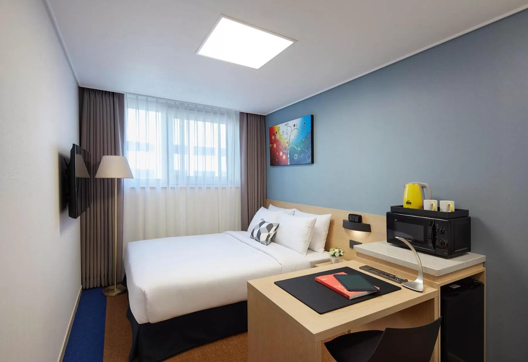 Shower, Bed in Days Hotel & Suites by Wyndham Incheon Airport