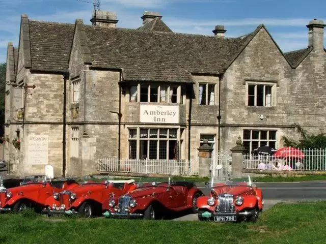 Facade/entrance, Property Building in Amberley Inn