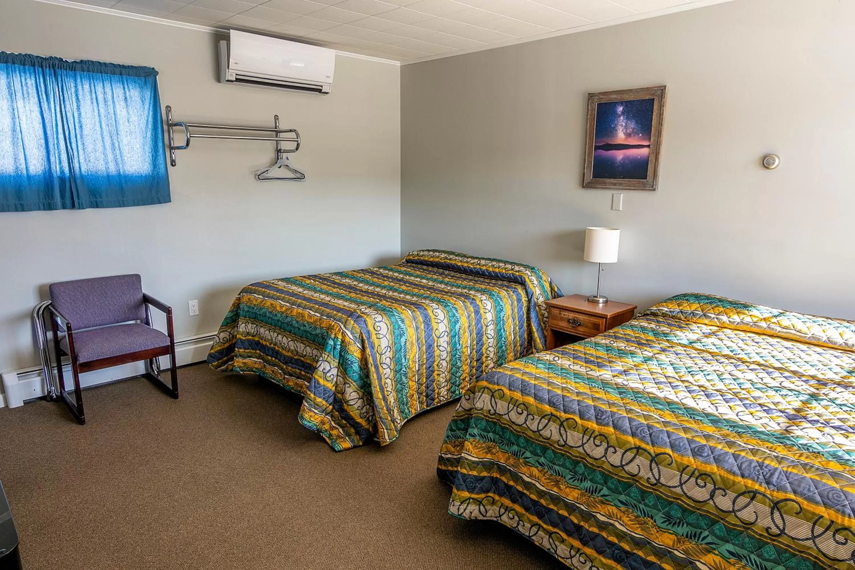 heating, Bed in The Brookside Inn