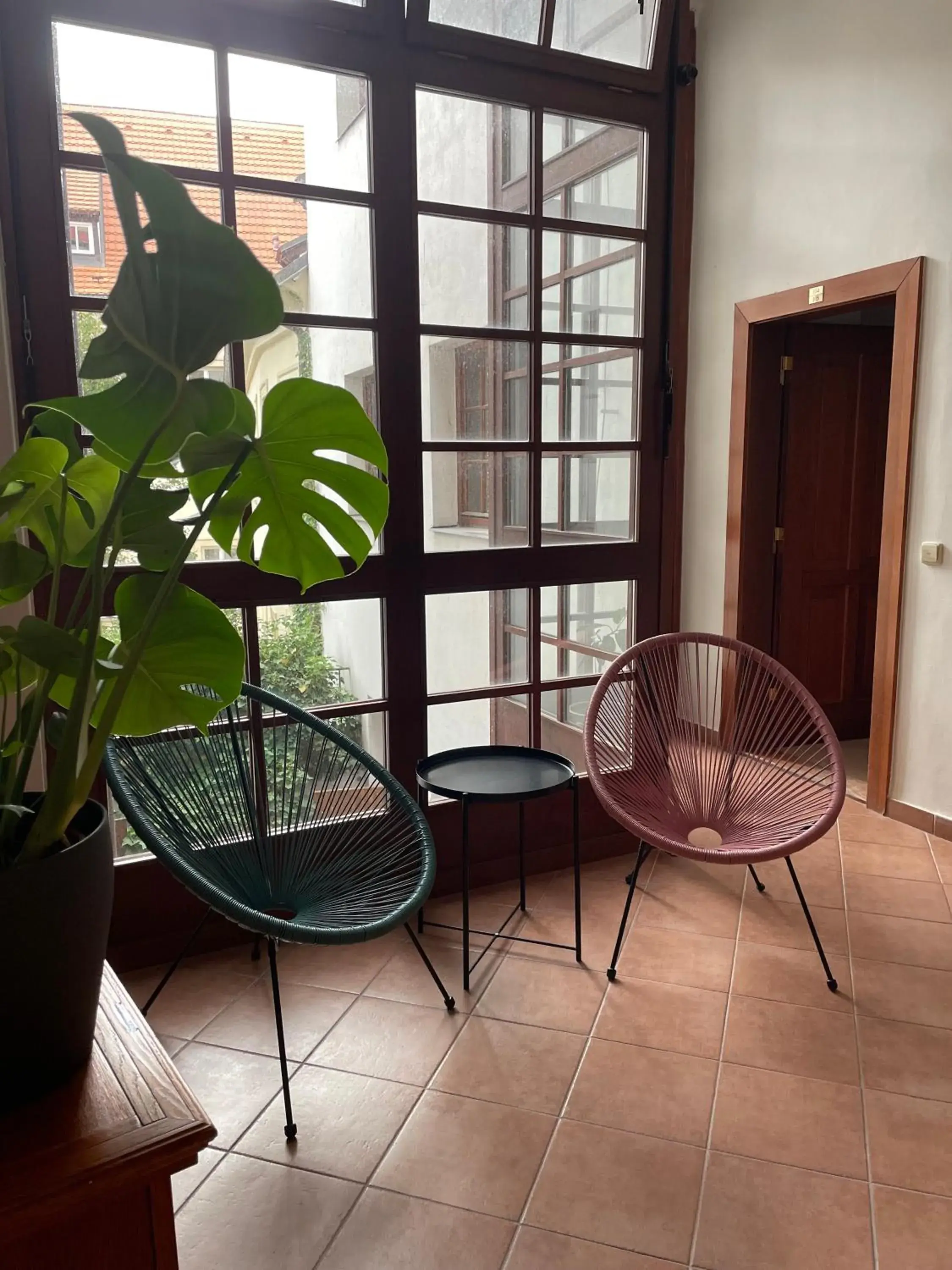 Seating area, Balcony/Terrace in Hostel Little Quarter