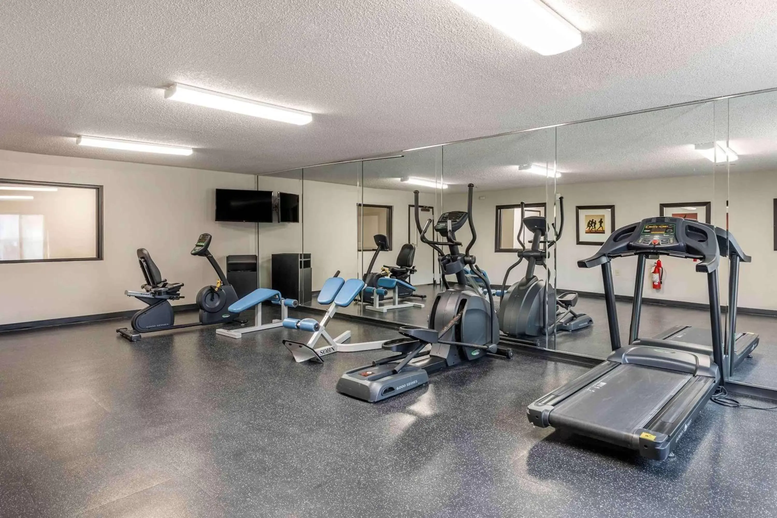 Fitness centre/facilities, Fitness Center/Facilities in Extended Stay America Suites - Arlington - Six Flags