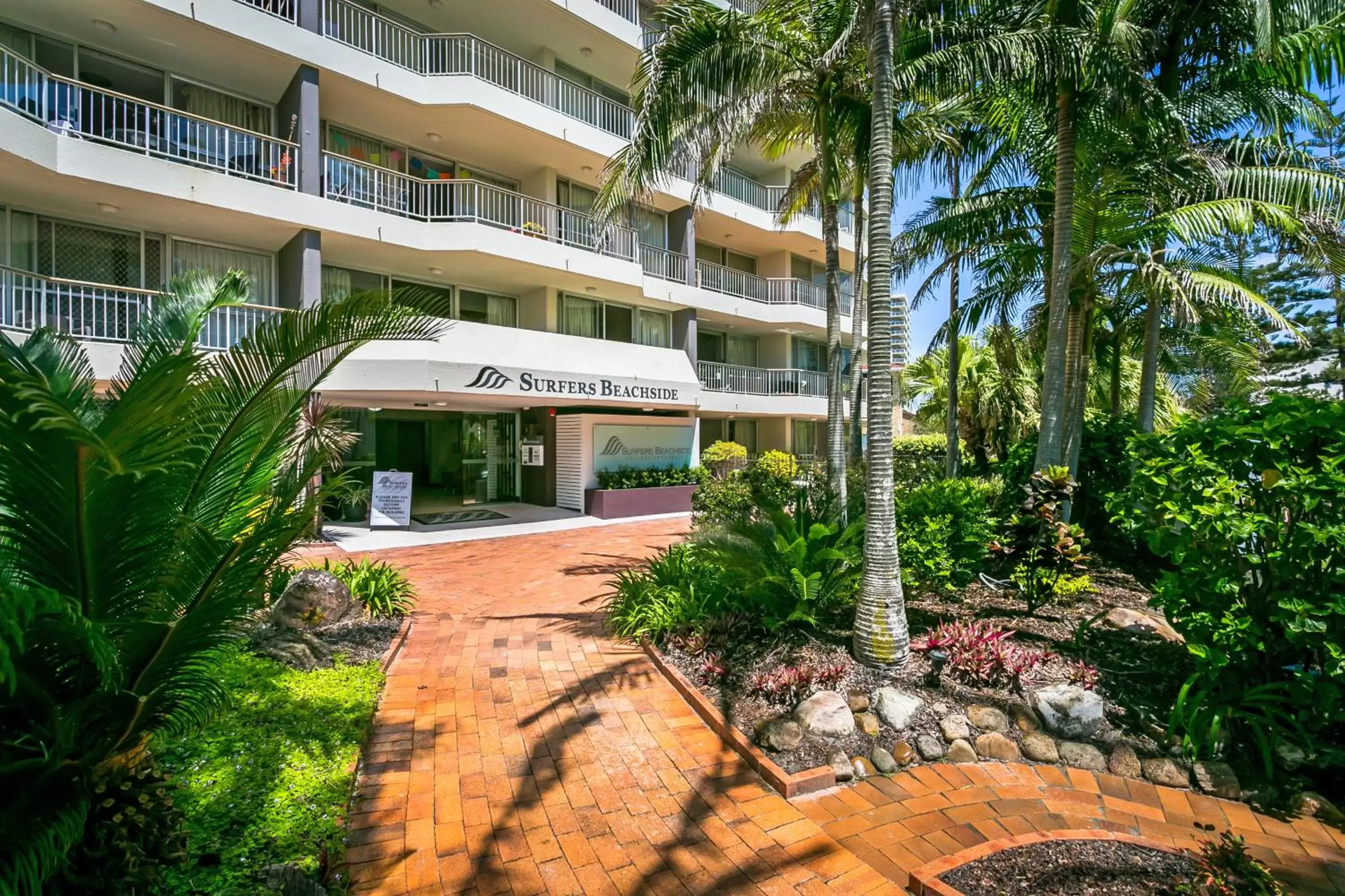 Facade/entrance, Patio/Outdoor Area in Surfers Beachside Holiday Apartments