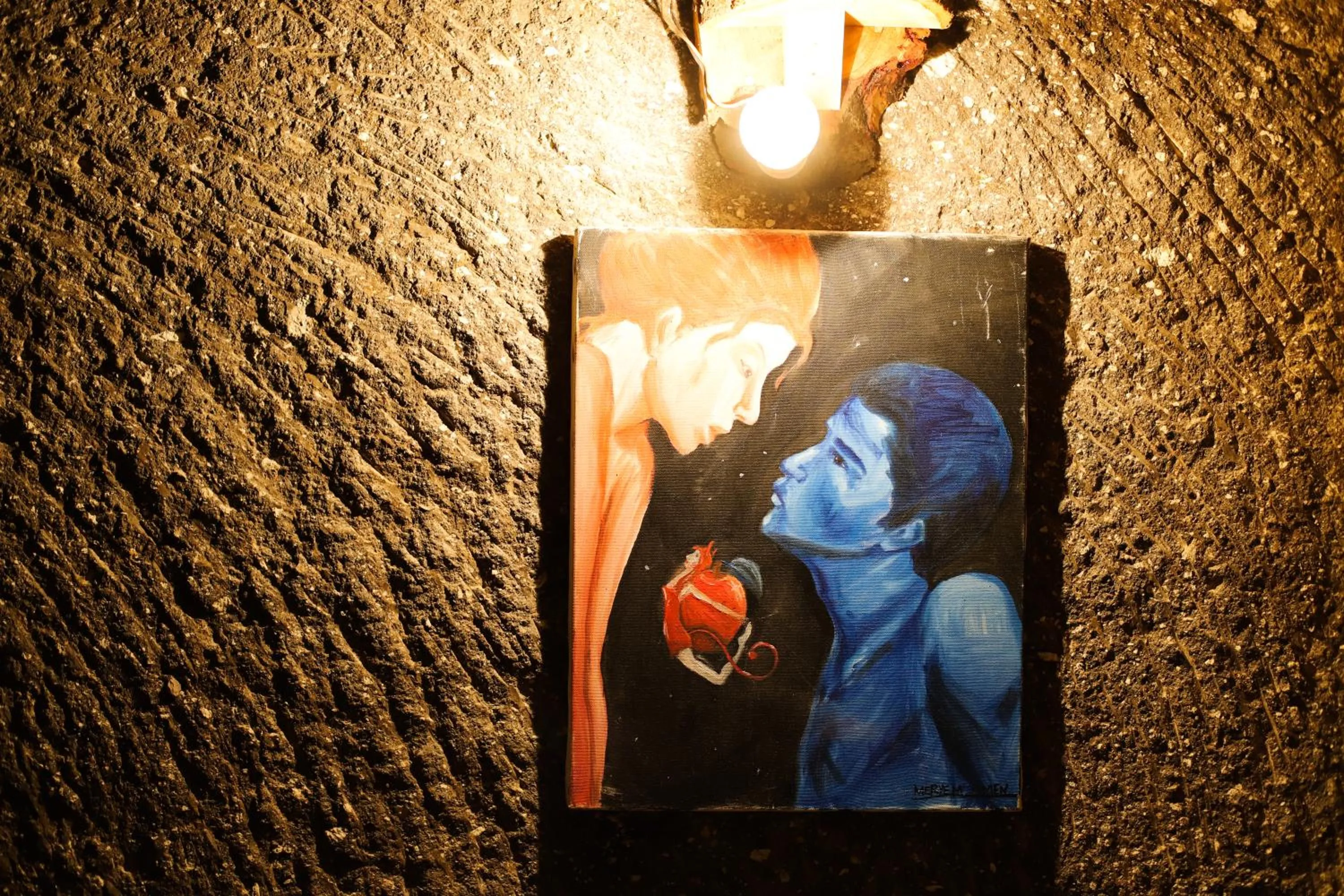 Decorative detail in Antique Terrace Cave Suites