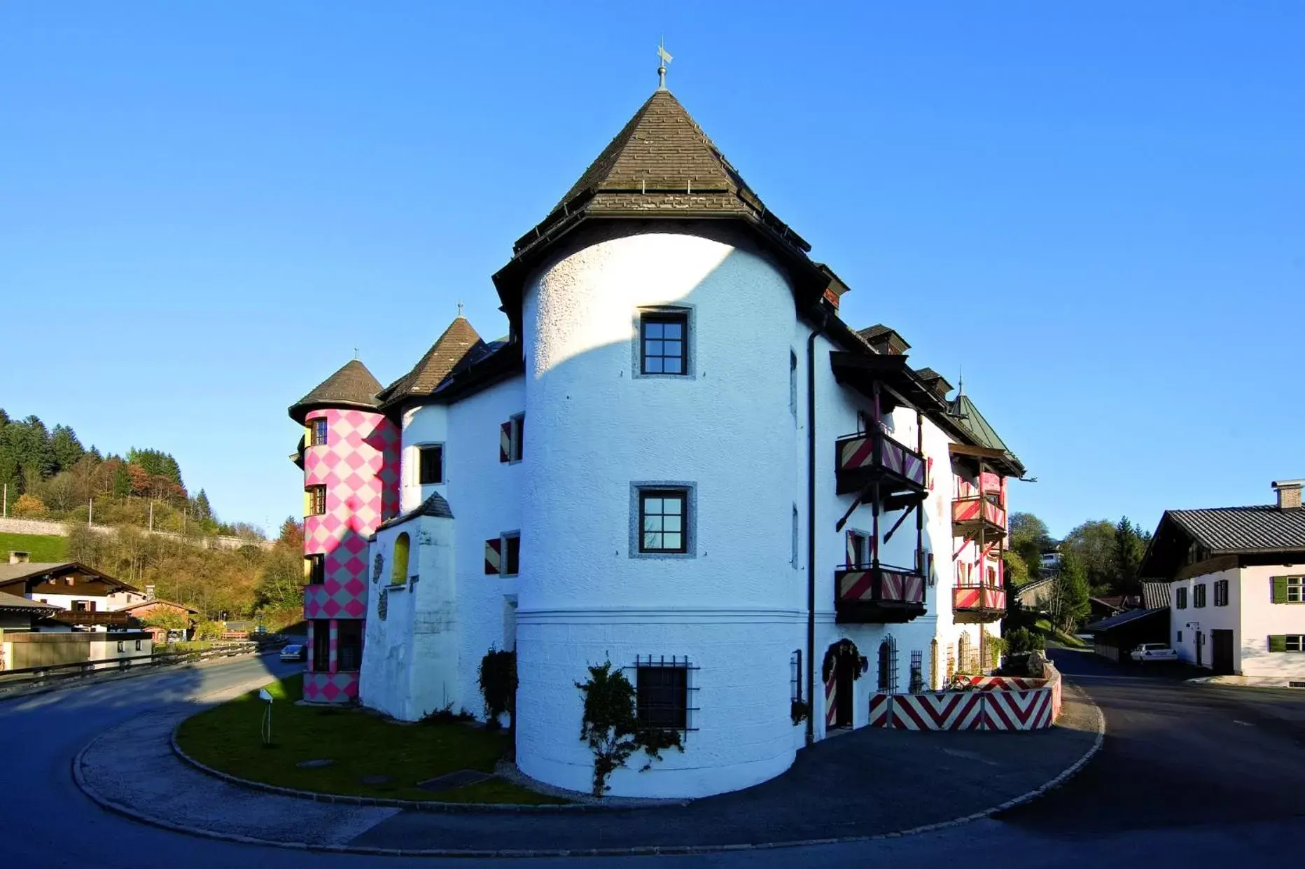 Property Building in Family Hotel Schloss Rosenegg
