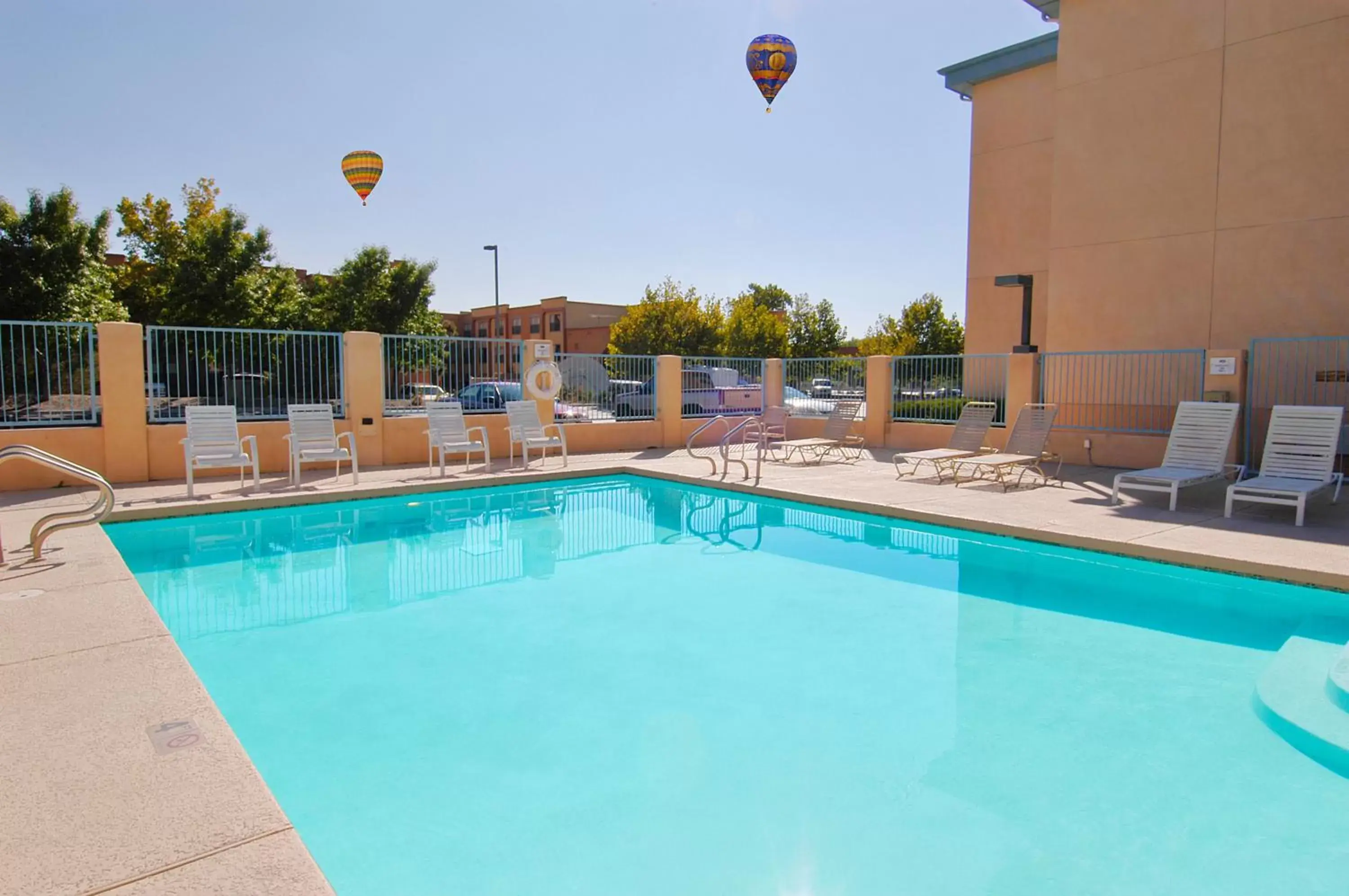 Day, Swimming Pool in GreenTree Inn Albuquerque North I-25