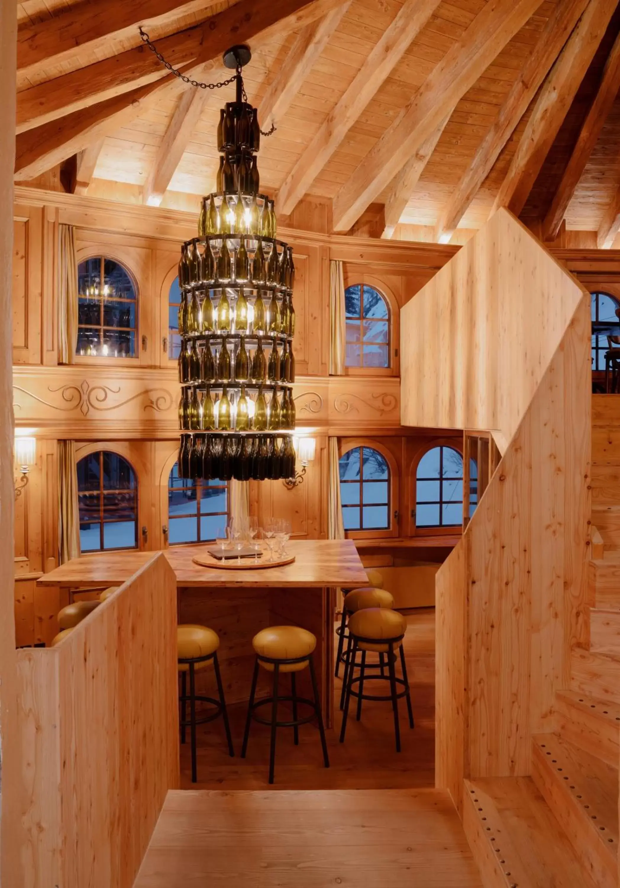 Lounge or bar in BEAUSiTE Zermatt