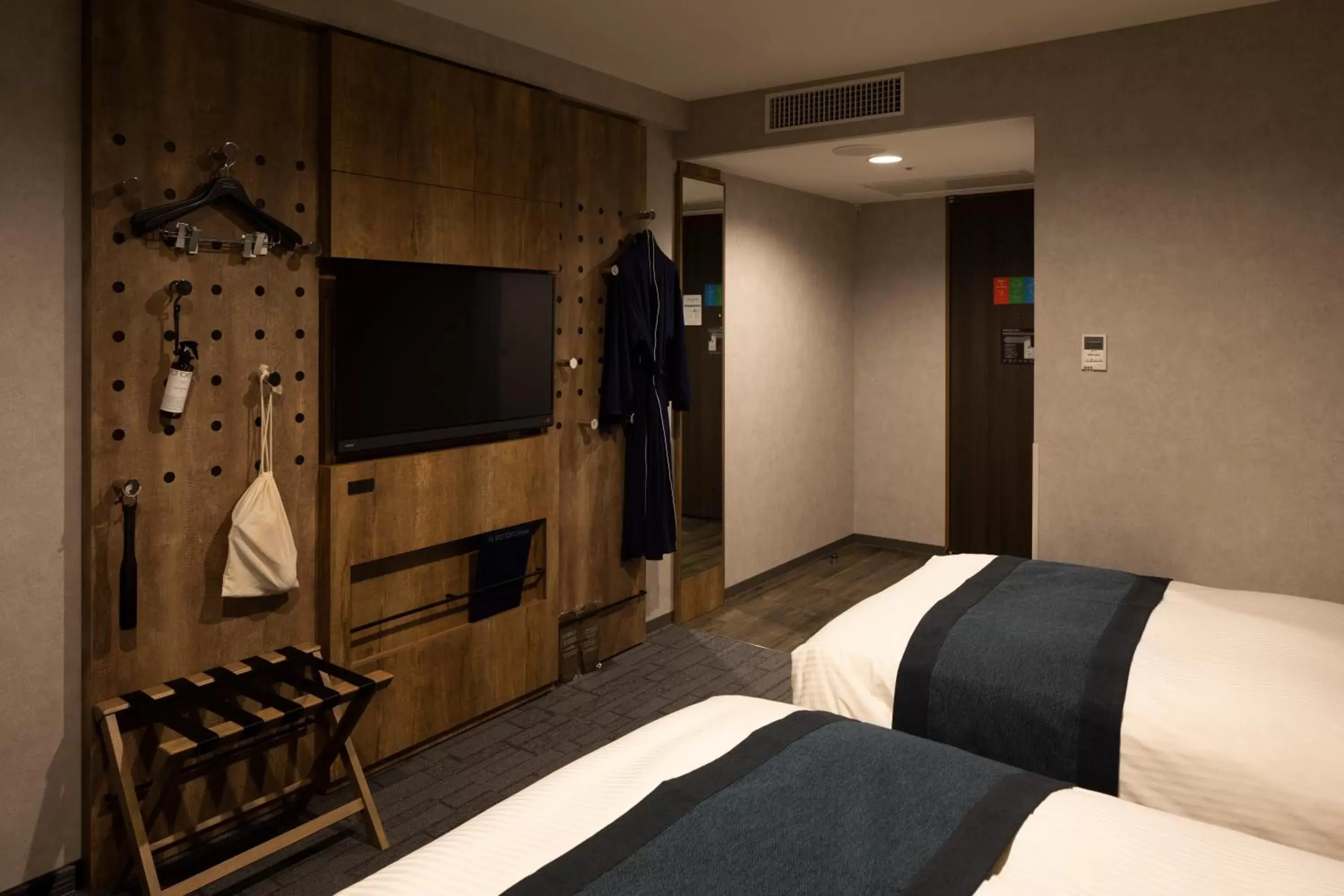 20㎡ Deluxe Twin Room - Non-Smoking in THE KNOT TOKYO Shinjuku