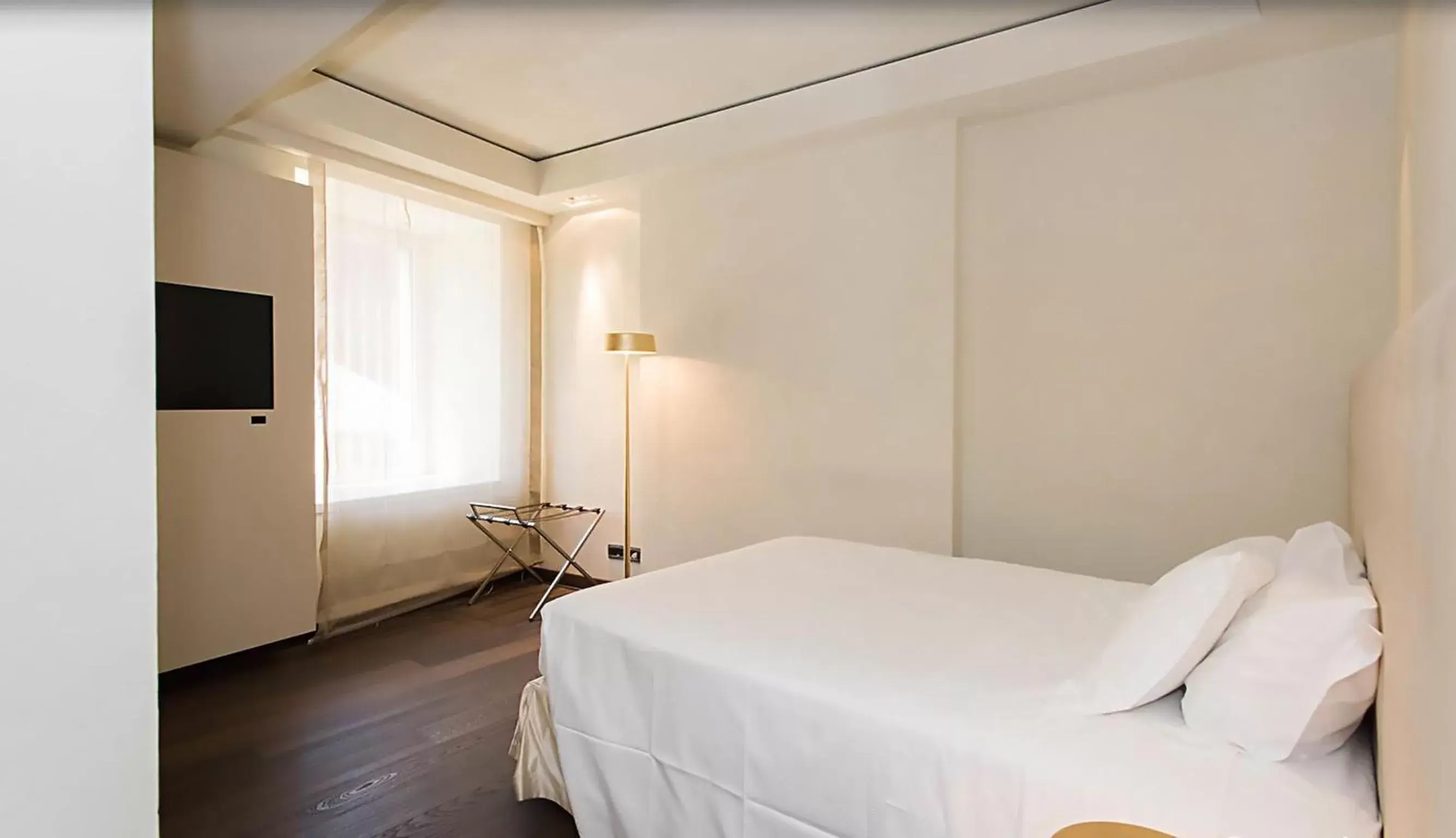 Bed in Hotel Romano House Bed in Hotel Romano House