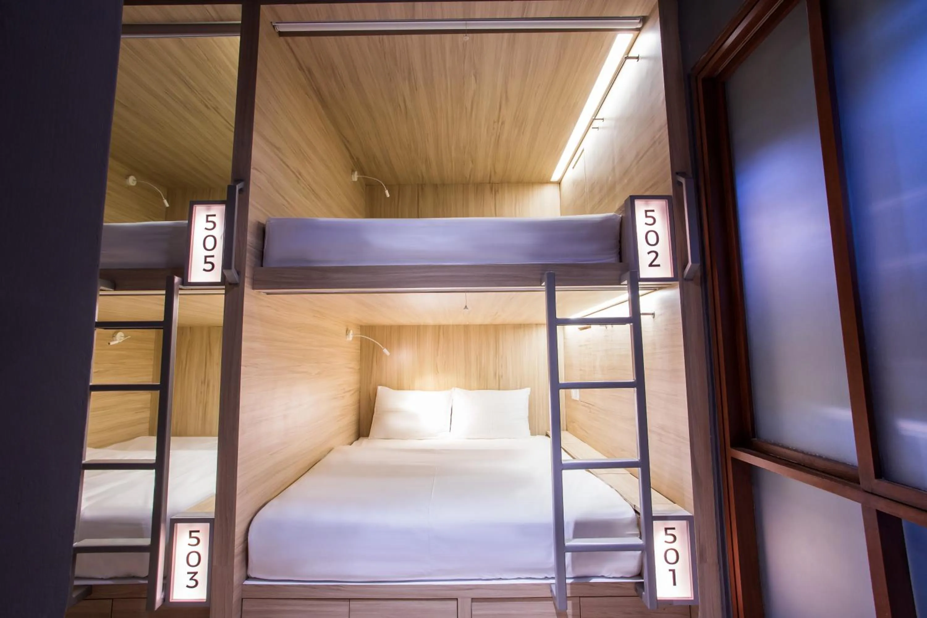 bunk bed, Bed in H-ostel Bali