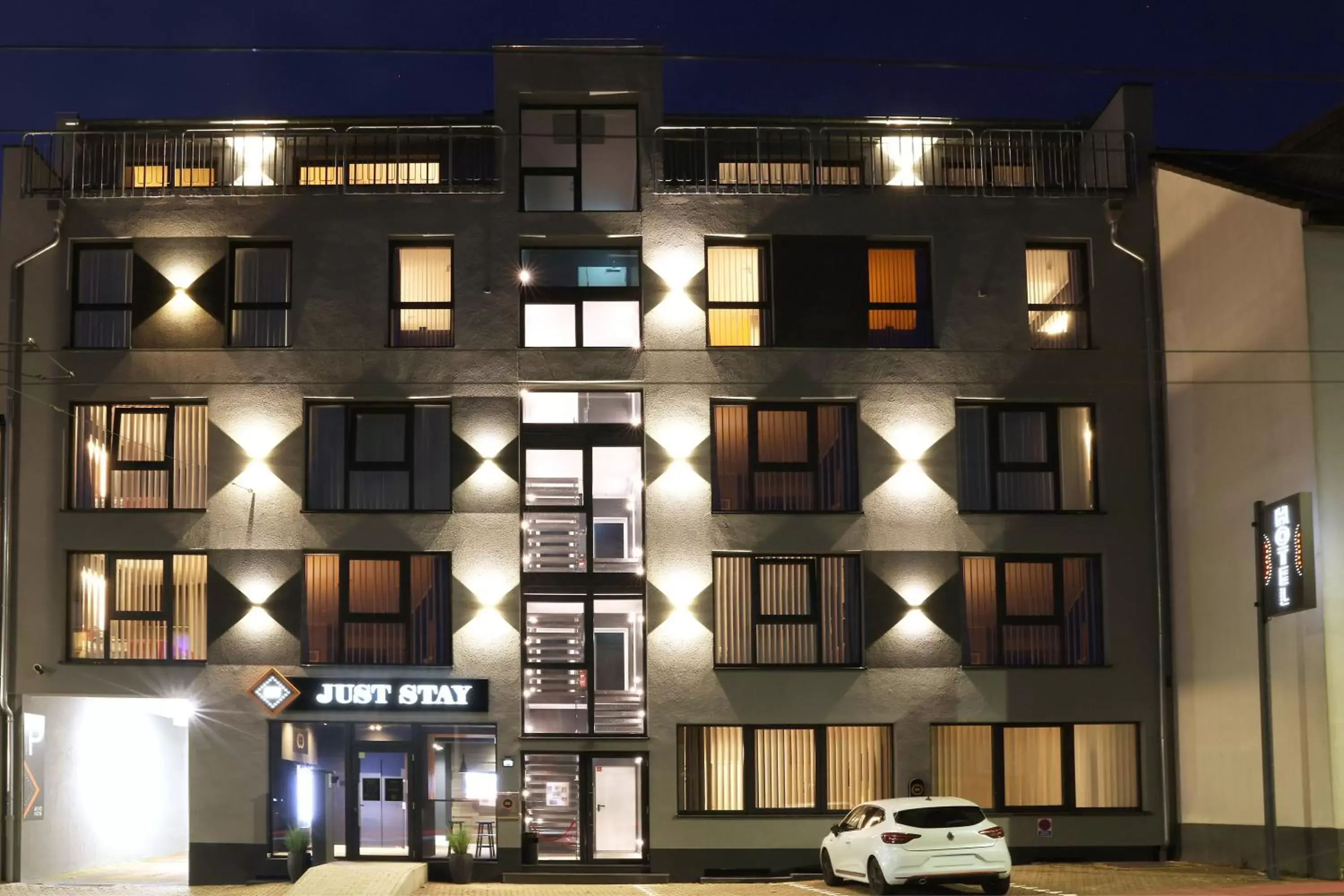 Property building in JustStay Solingen Hotel & Apartments Property building in JustStay Solingen Hotel & Apartments