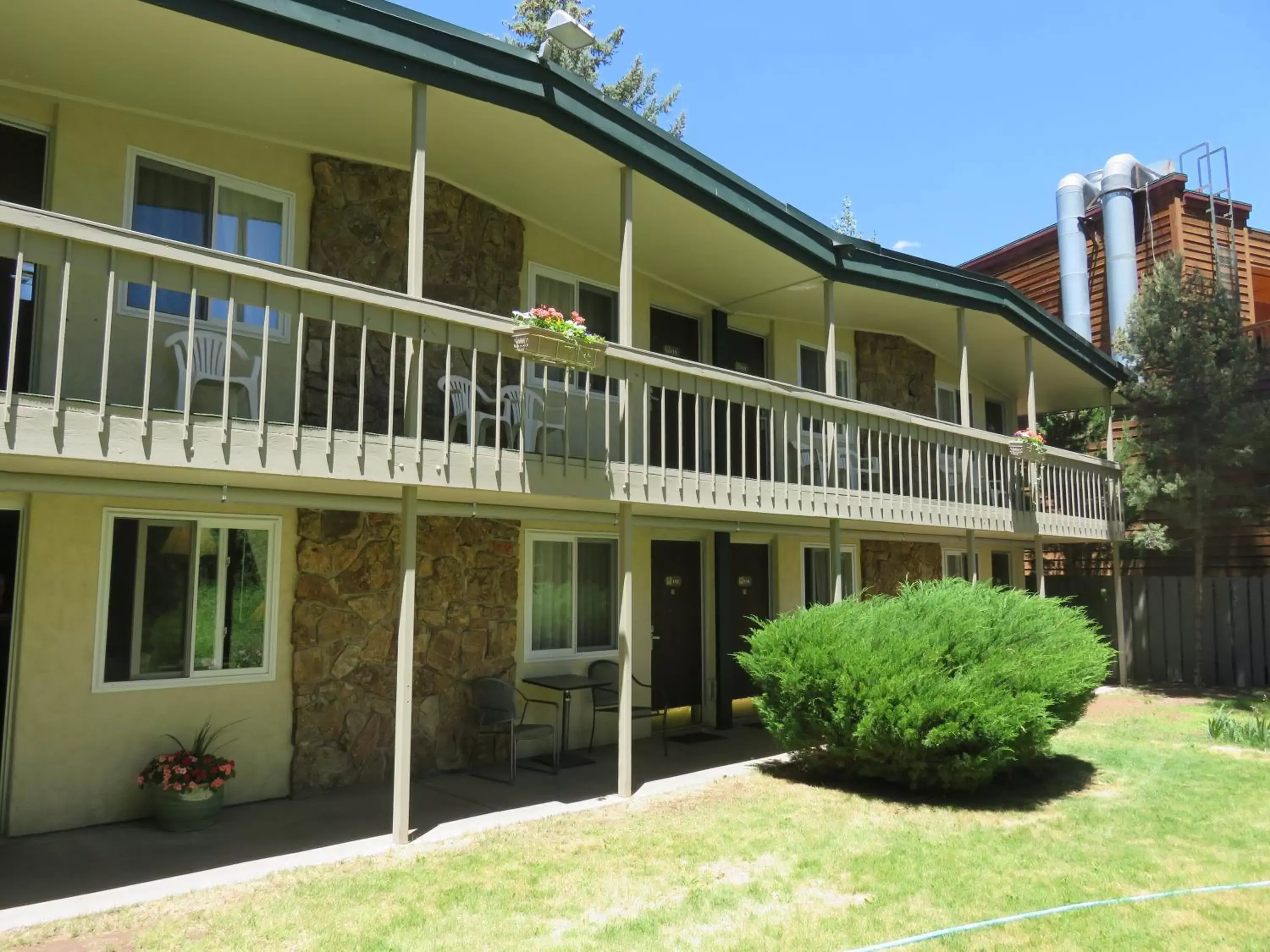 Property Building in Aspenalt Lodge