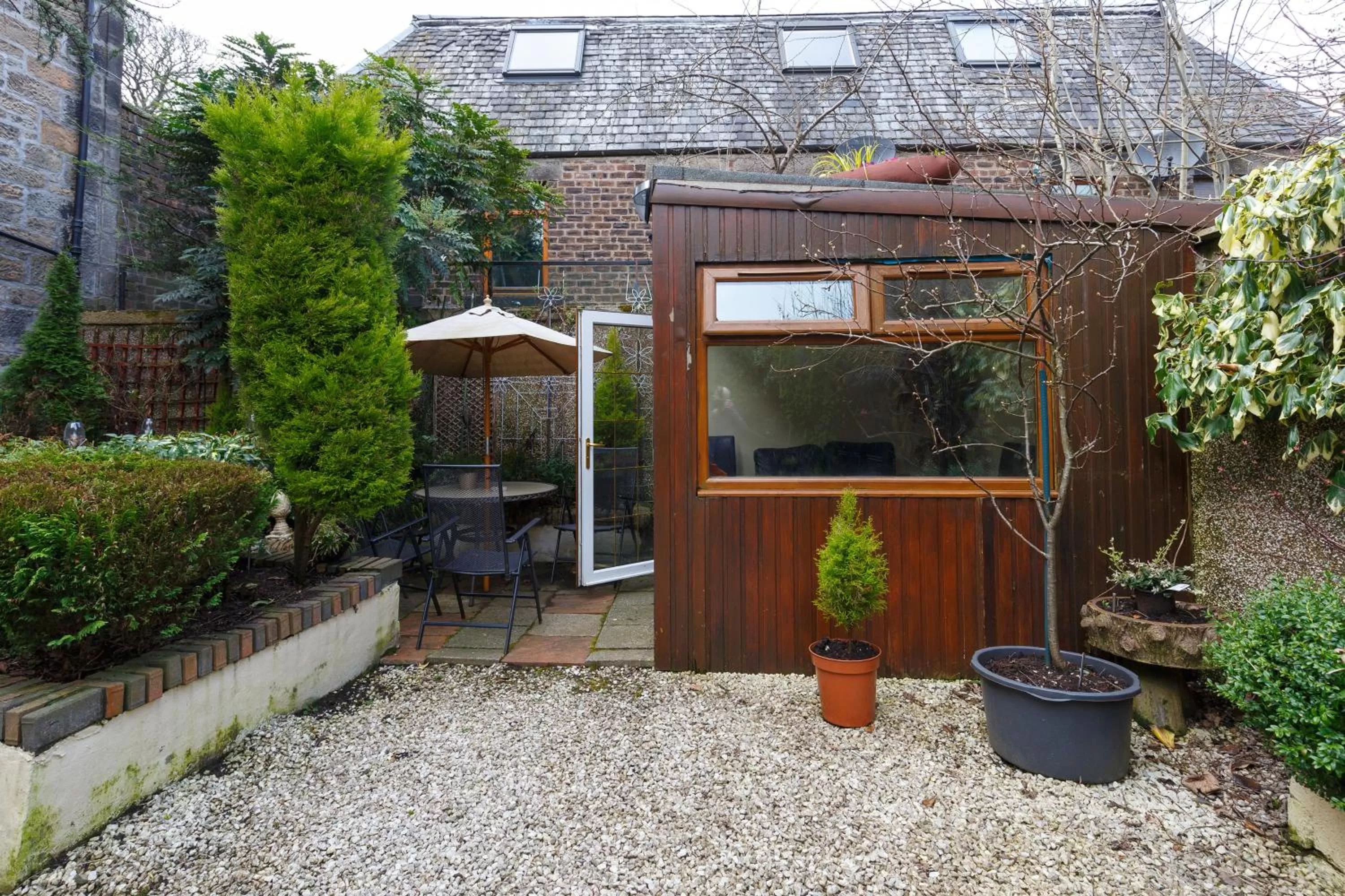 Property building in Castle Walk Bed & Breakfast