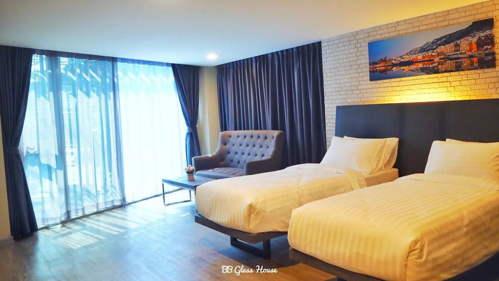 Bed in BB Glass House