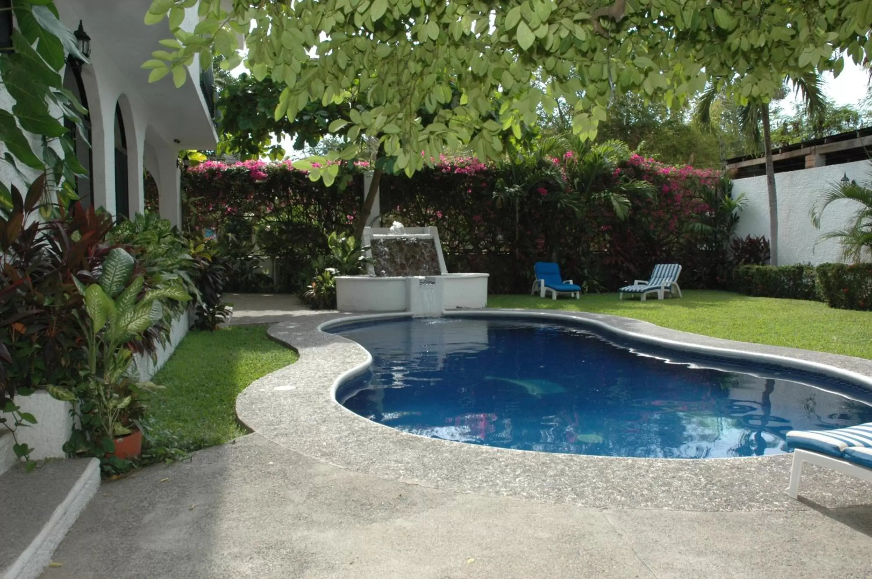 Balcony/Terrace, Swimming Pool in Villas Mercedes