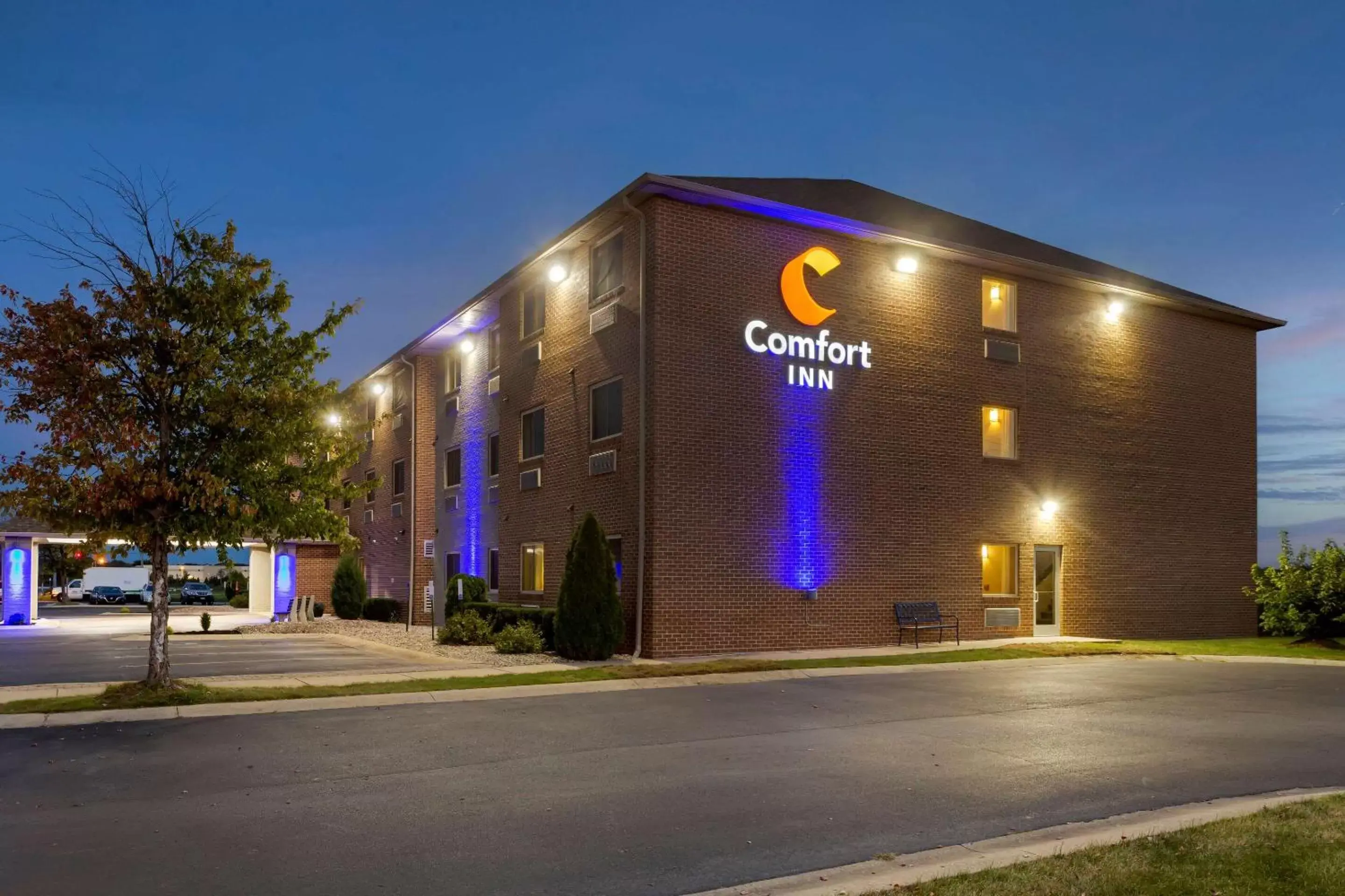 Property Building in Comfort Inn Hobart - Merrillville