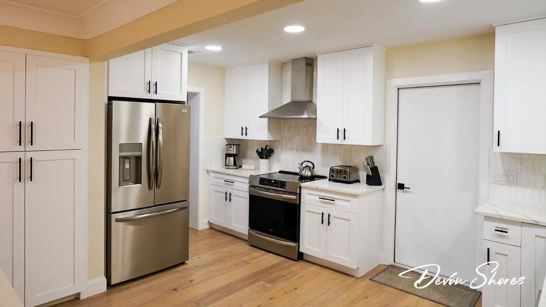 Kitchen/Kitchenette in Devon Shores