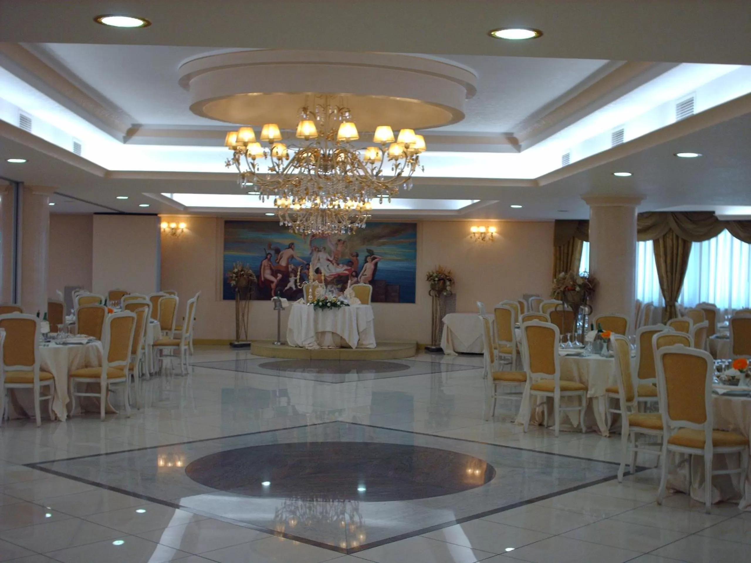 Restaurant/places to eat in Hotel Roscianum Welness SPA