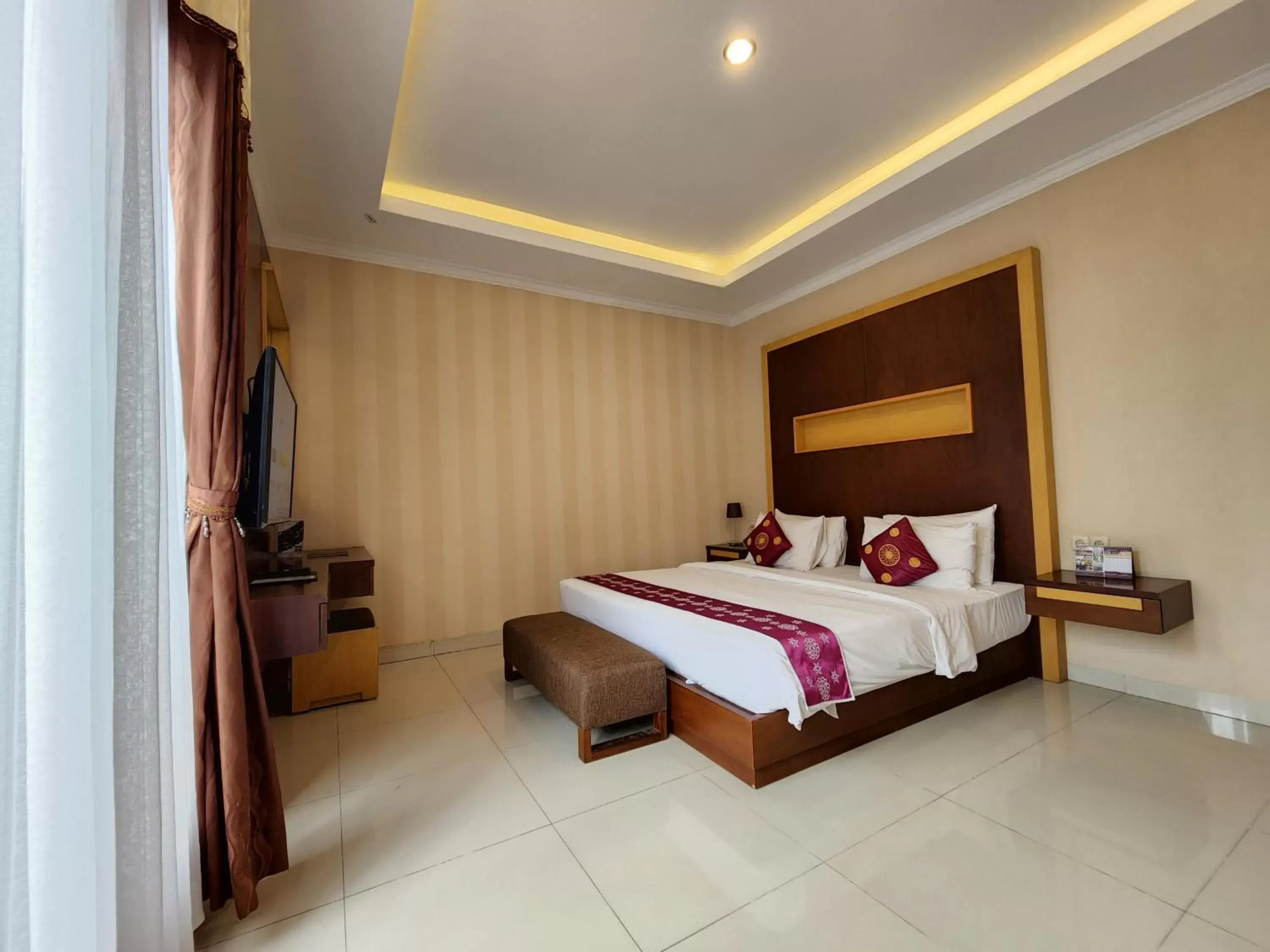 Bedroom, Bed in Grand Sunshine Resort & Convention